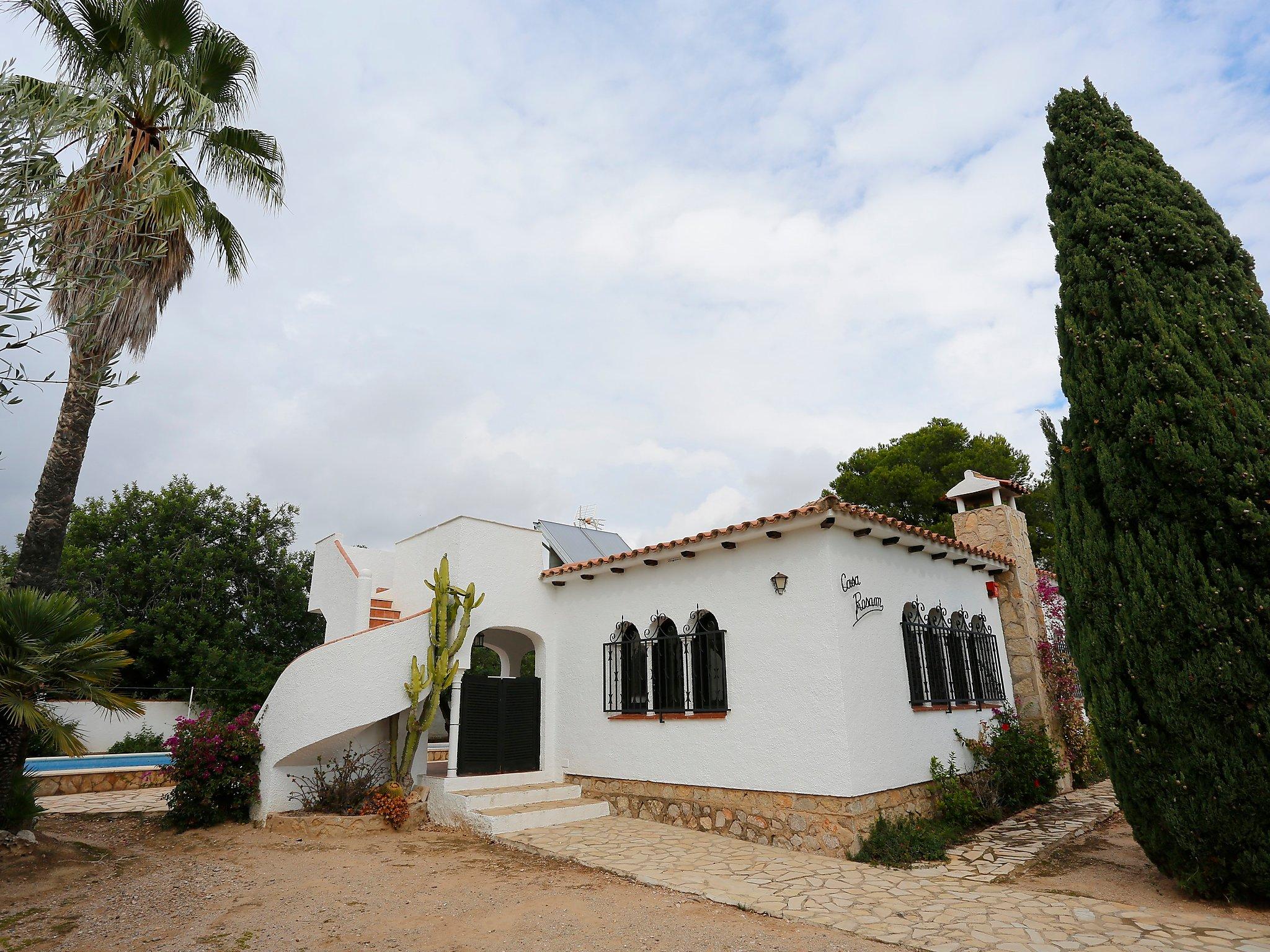 Foto 17 - Casa de 3 quartos em Mont-roig del Camp com piscina privada e vistas do mar