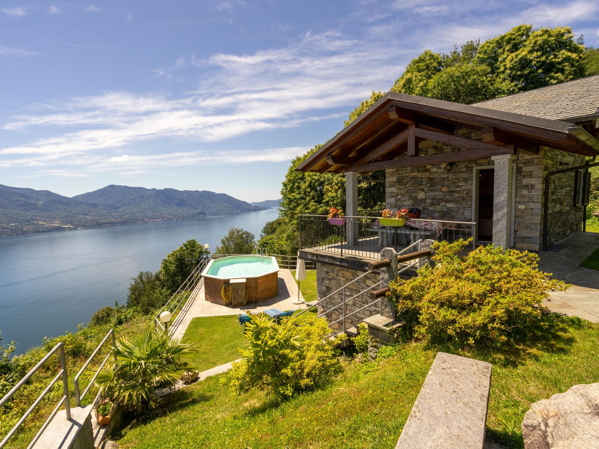 Foto 1 - Casa de 2 quartos em Trarego Viggiona com piscina privada e vista para a montanha