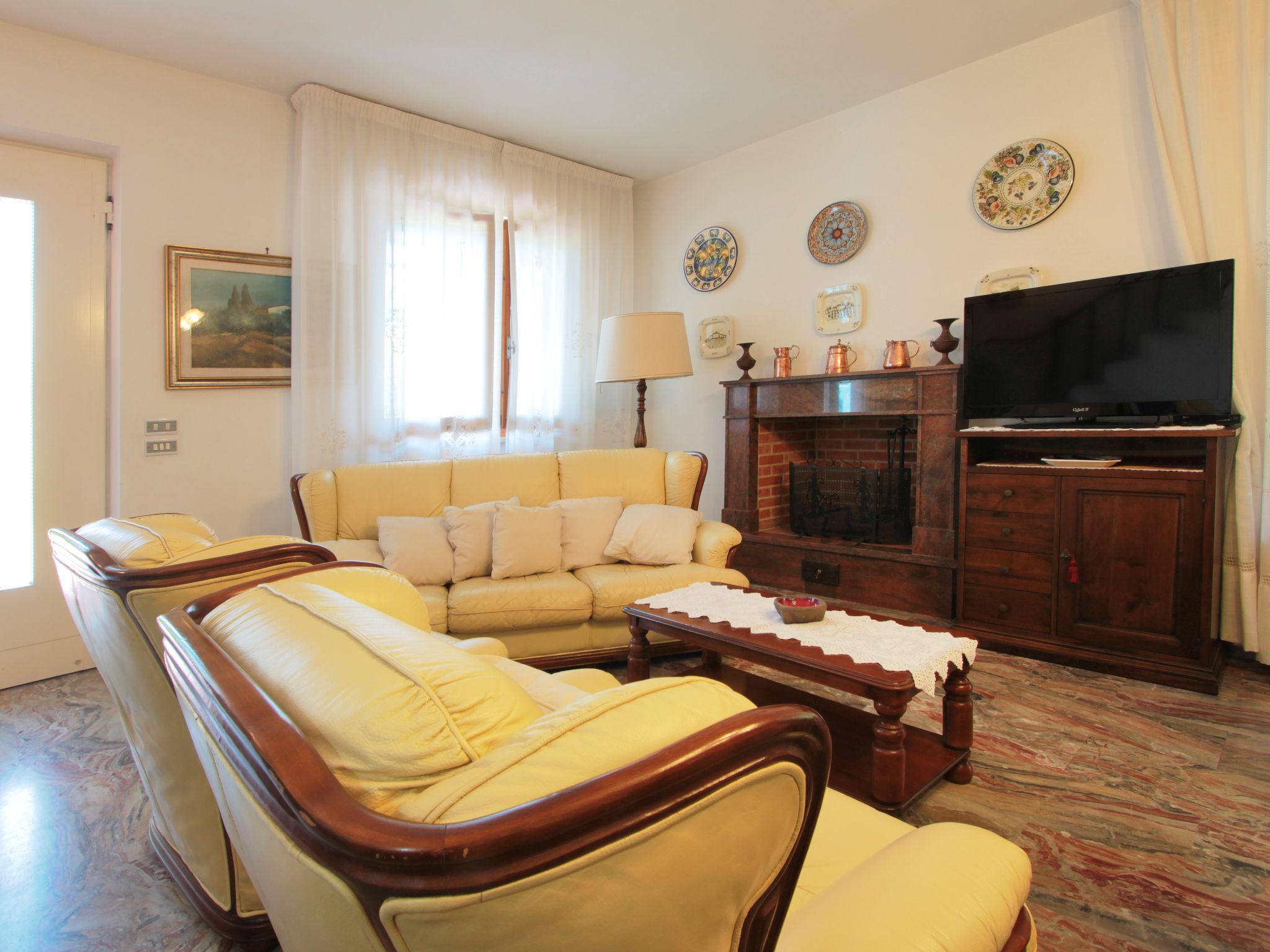 Photo 7 - 5 bedroom House in Forte dei Marmi with garden and sea view