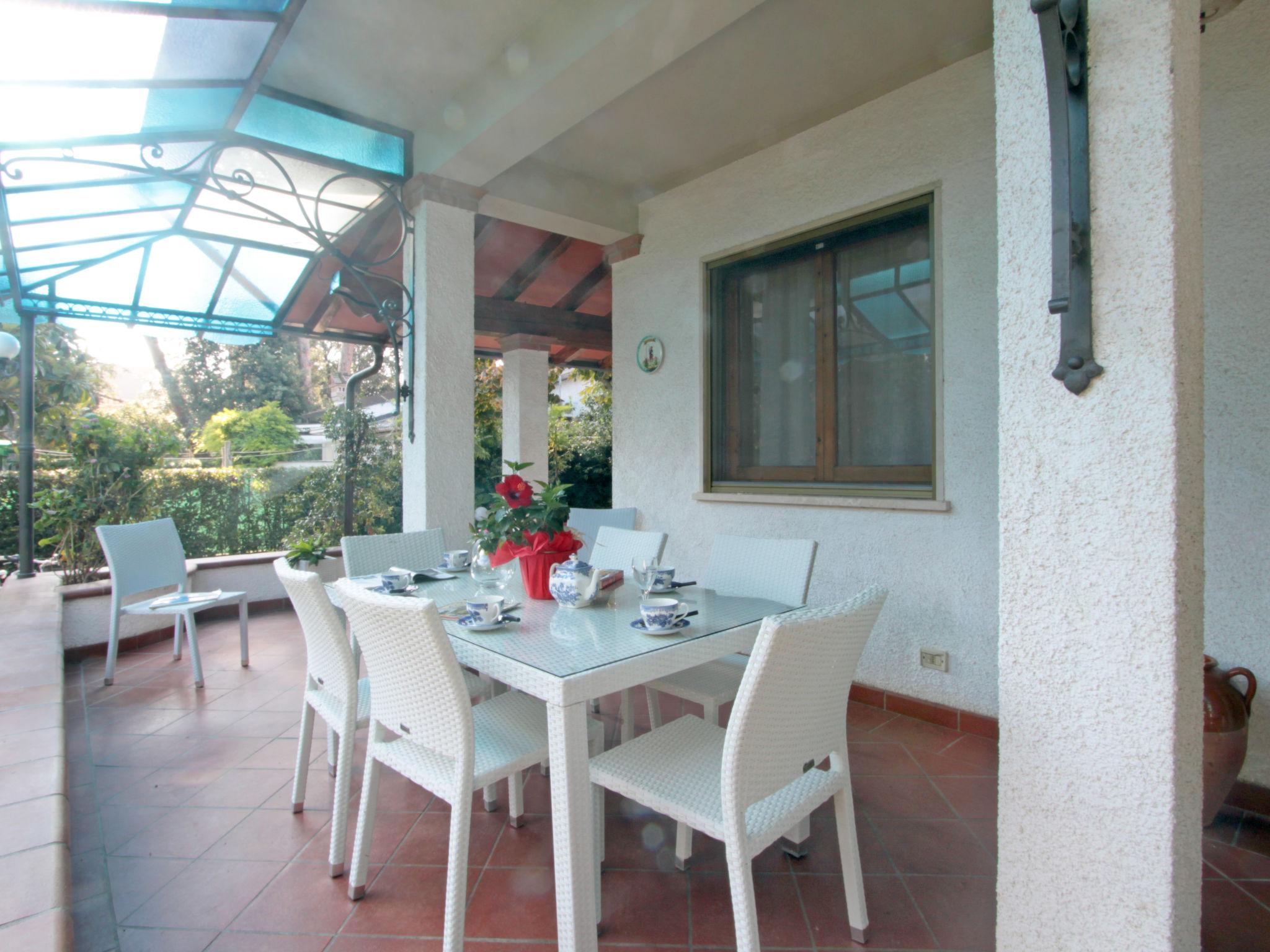 Photo 26 - 5 bedroom House in Forte dei Marmi with garden and sea view