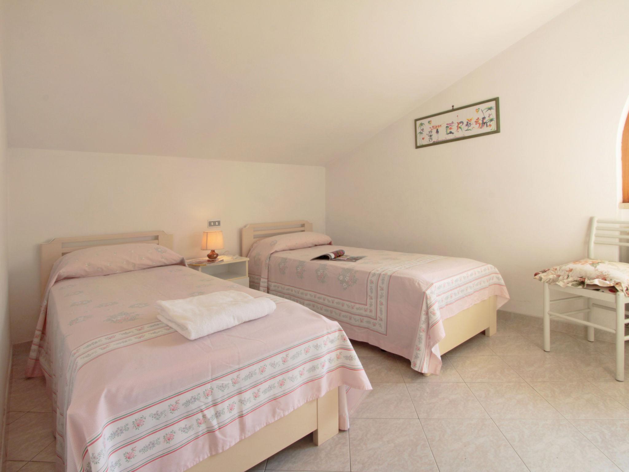 Photo 16 - 5 bedroom House in Forte dei Marmi with garden and hot tub