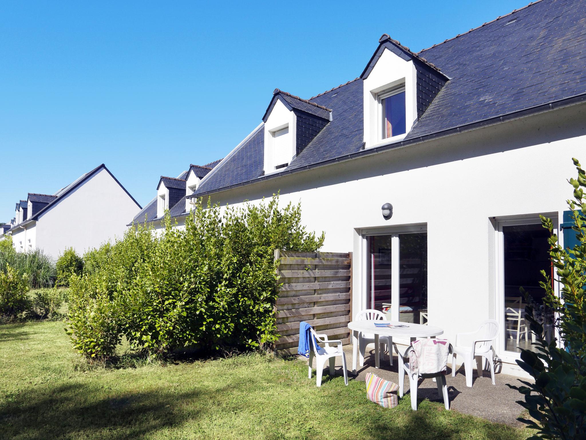 Foto 7 - Haus mit 2 Schlafzimmern in Saint-Pol-de-Léon mit schwimmbad und blick aufs meer