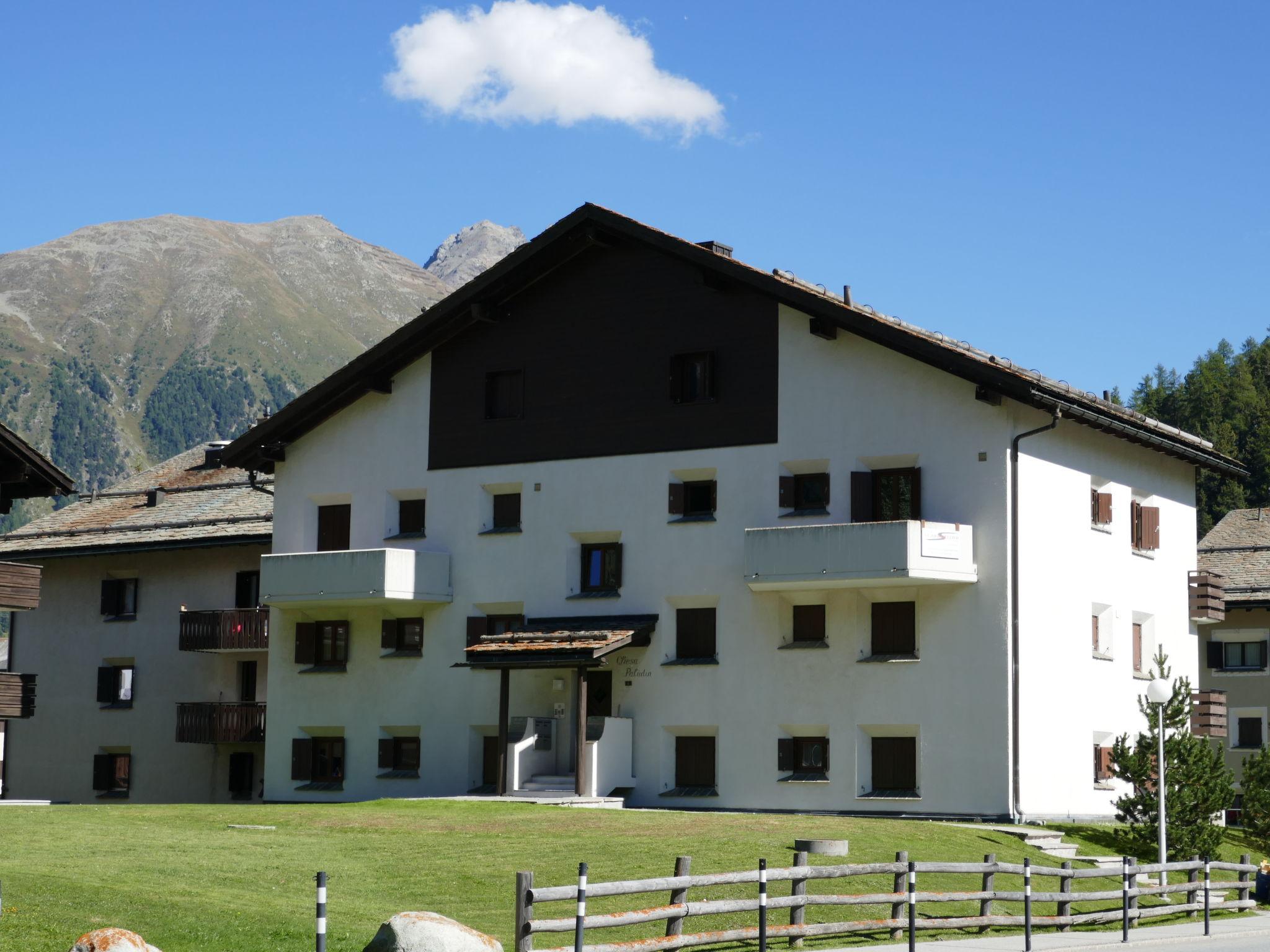 Foto 5 - Apartamento de 1 habitación en Celerina/Schlarigna con vistas a la montaña