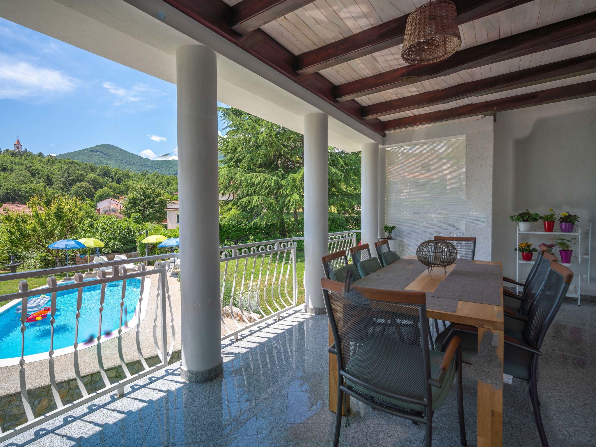 Photo 7 - Maison de 4 chambres à Matulji avec piscine privée et terrasse