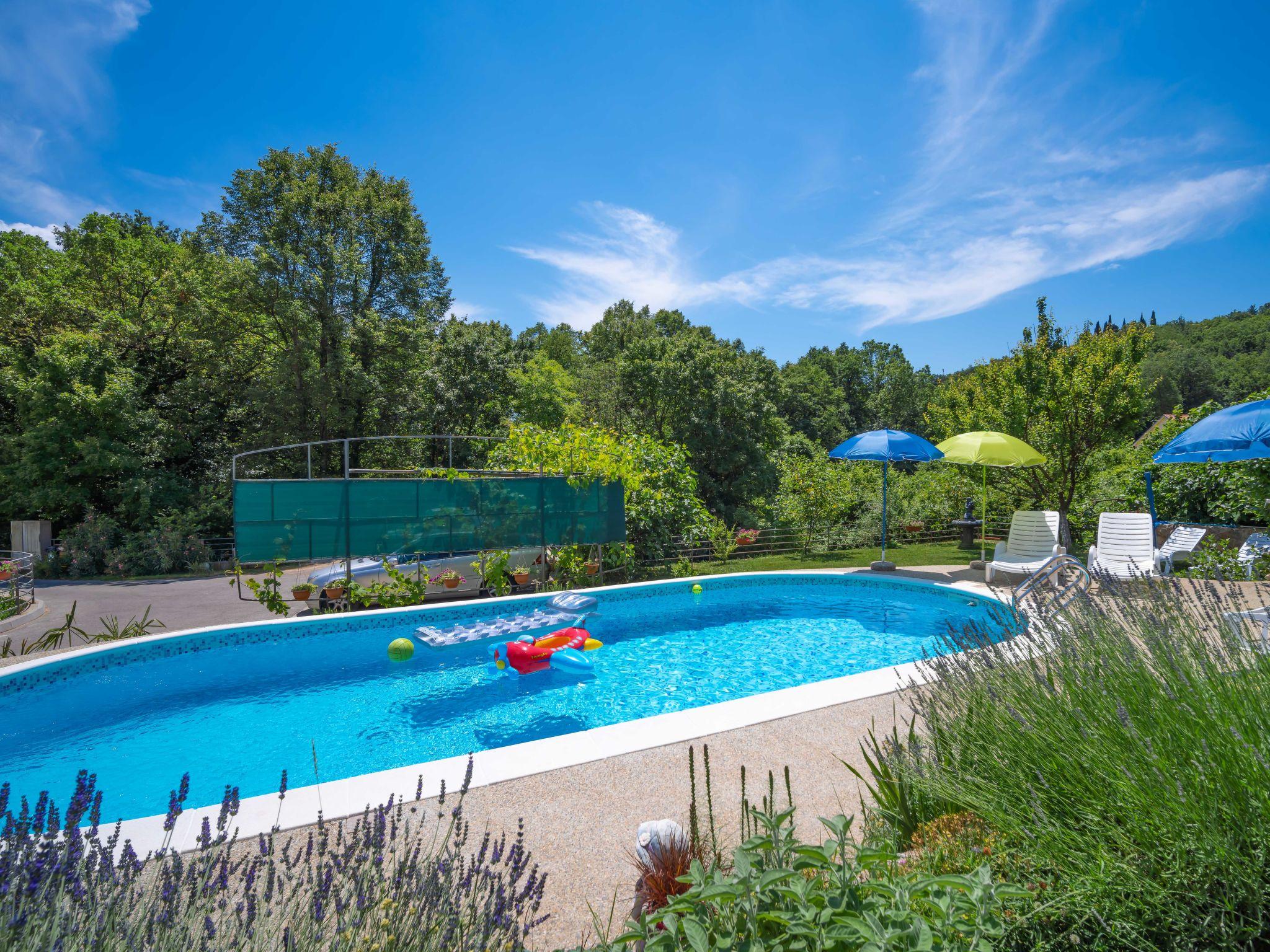 Foto 27 - Casa con 4 camere da letto a Matulji con piscina privata e terrazza