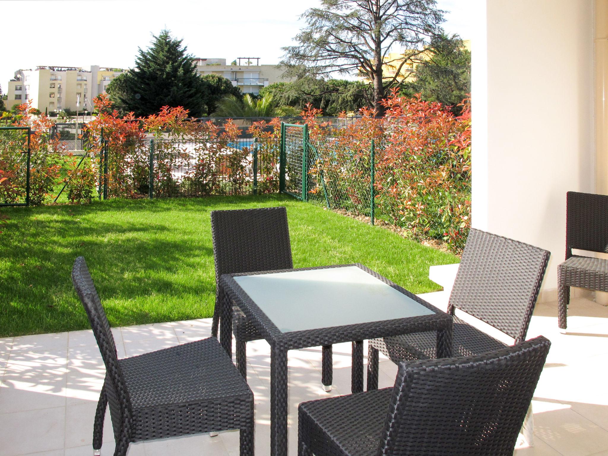 Foto 18 - Apartamento de 1 quarto em Cagnes-sur-Mer com piscina e jardim