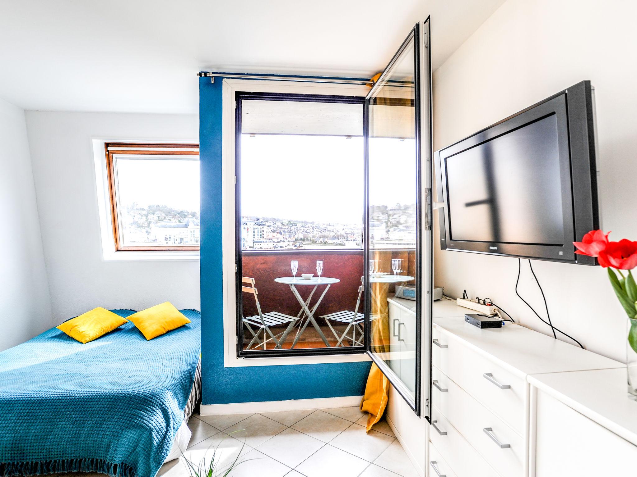 Foto 3 - Appartamento a Deauville con vista mare