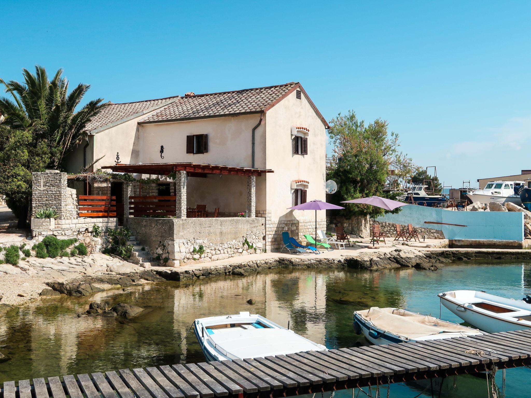 Foto 1 - Casa con 4 camere da letto a Mali Lošinj con terrazza e vista mare