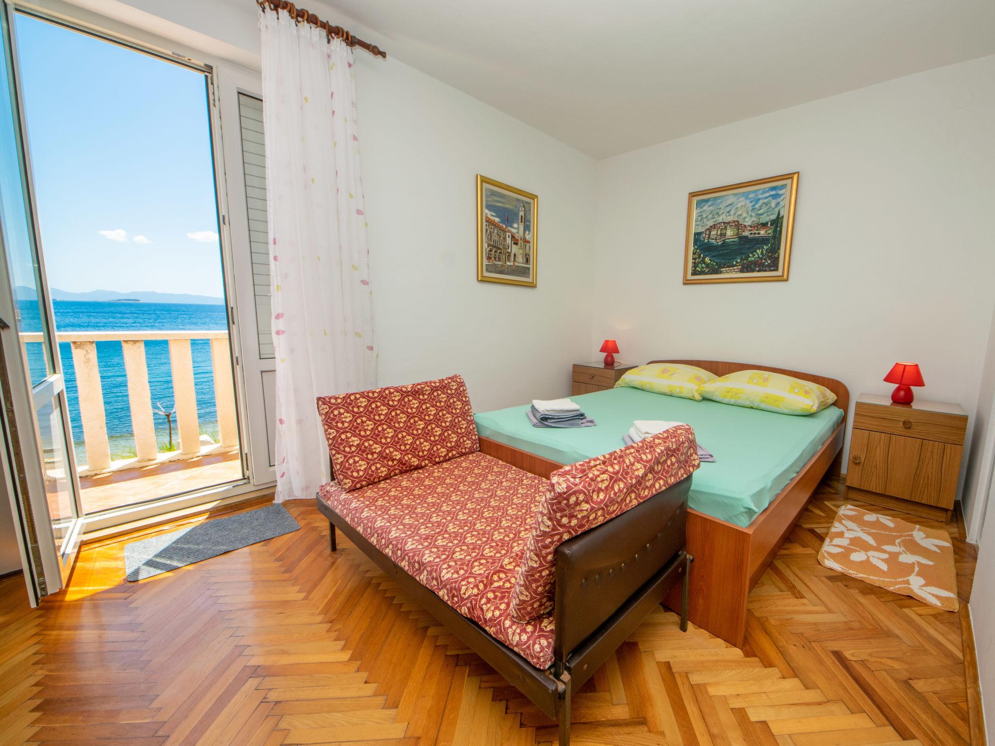 Foto 3 - Apartamento de 1 quarto em Orebić com vistas do mar