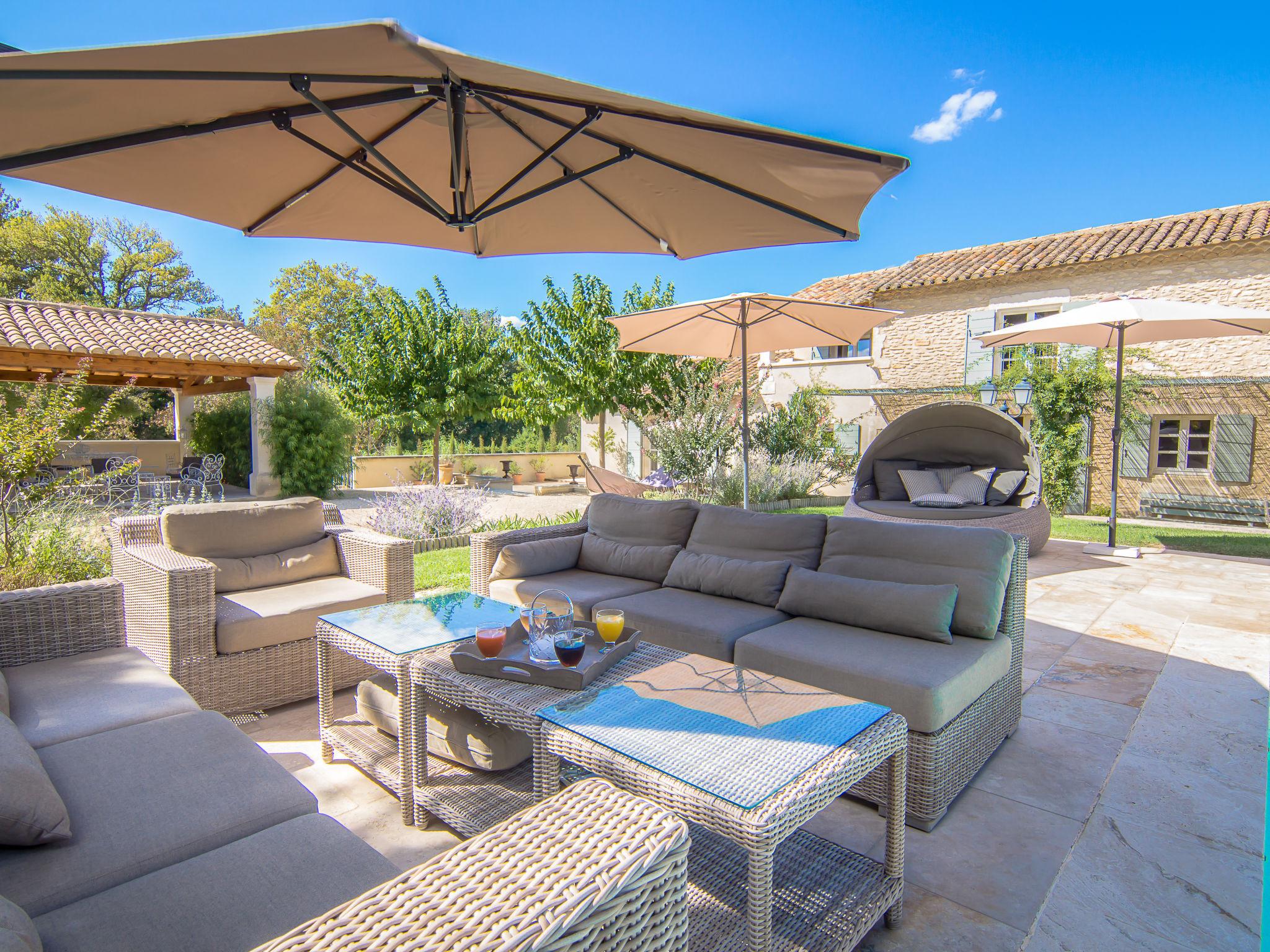 Photo 33 - 4 bedroom House in Saint-Rémy-de-Provence with private pool and garden