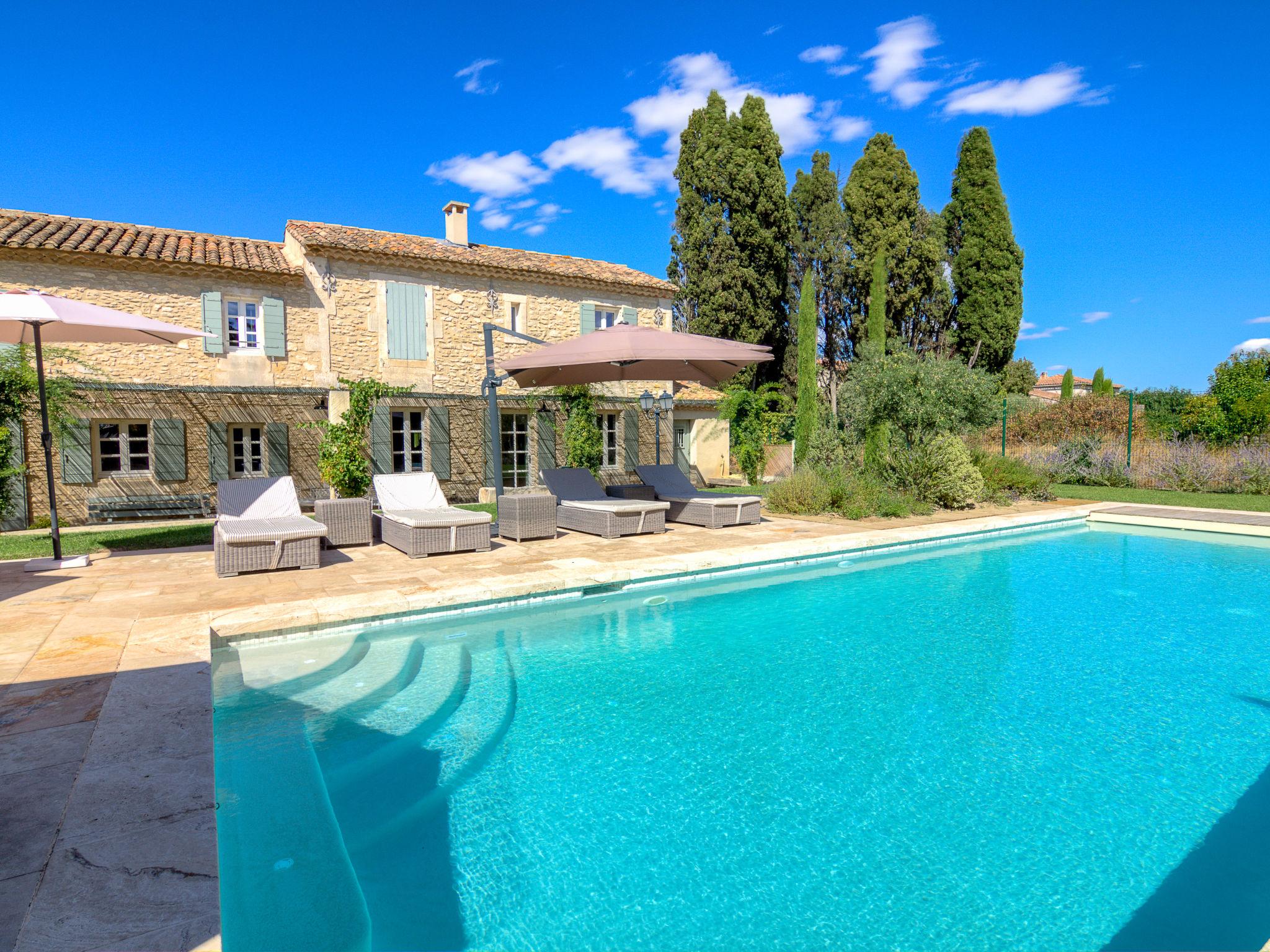 Foto 1 - Haus mit 4 Schlafzimmern in Saint-Rémy-de-Provence mit privater pool und garten