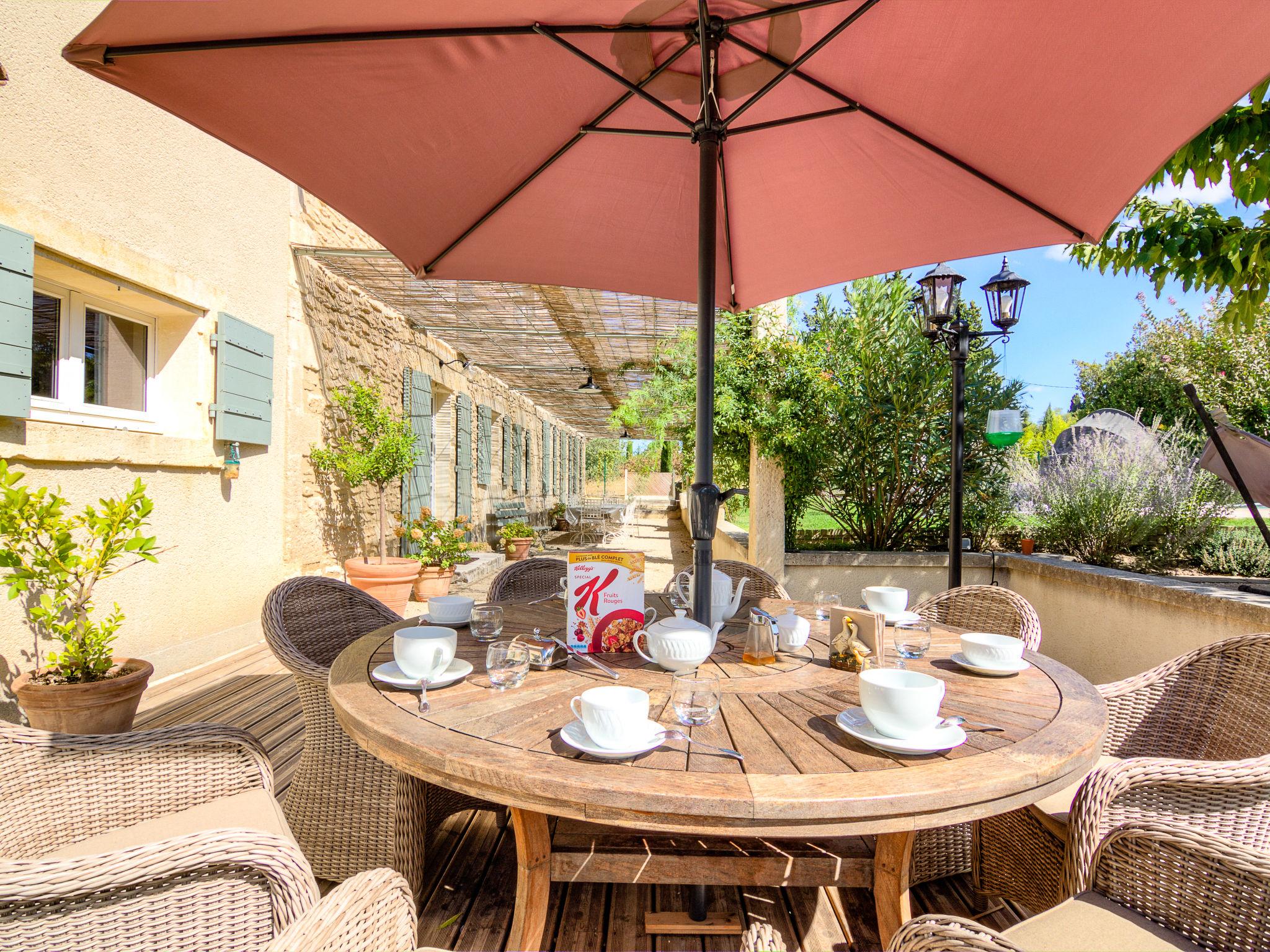 Foto 32 - Haus mit 4 Schlafzimmern in Saint-Rémy-de-Provence mit privater pool und terrasse