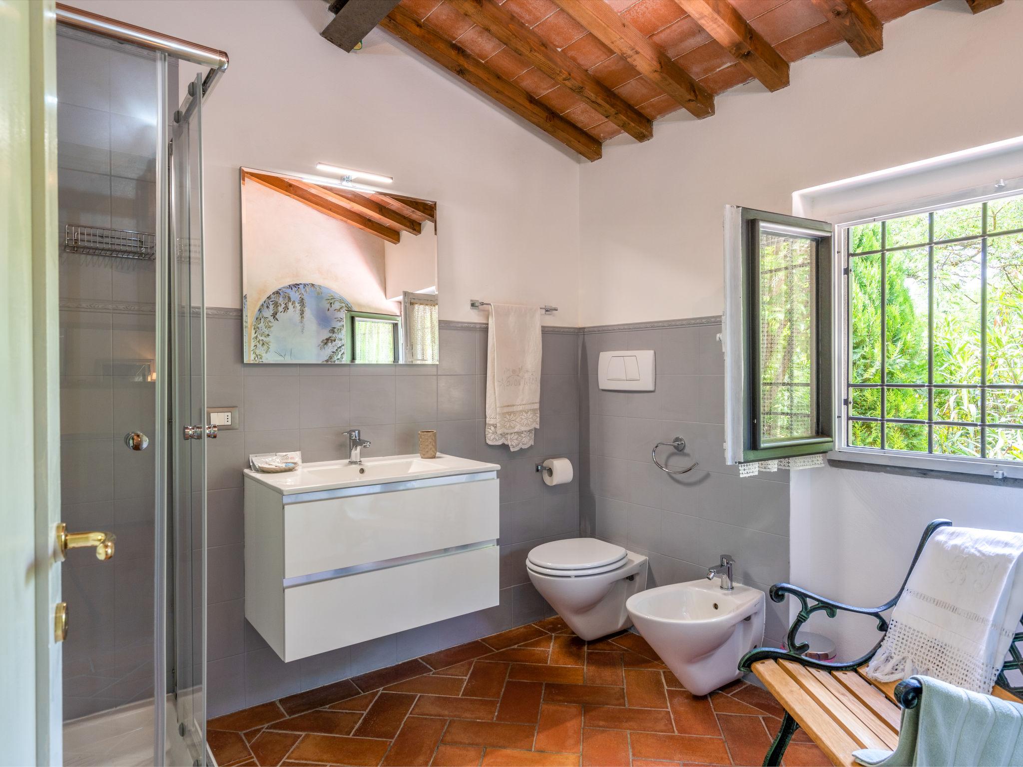 Foto 13 - Casa con 5 camere da letto a Montevarchi con piscina privata e giardino