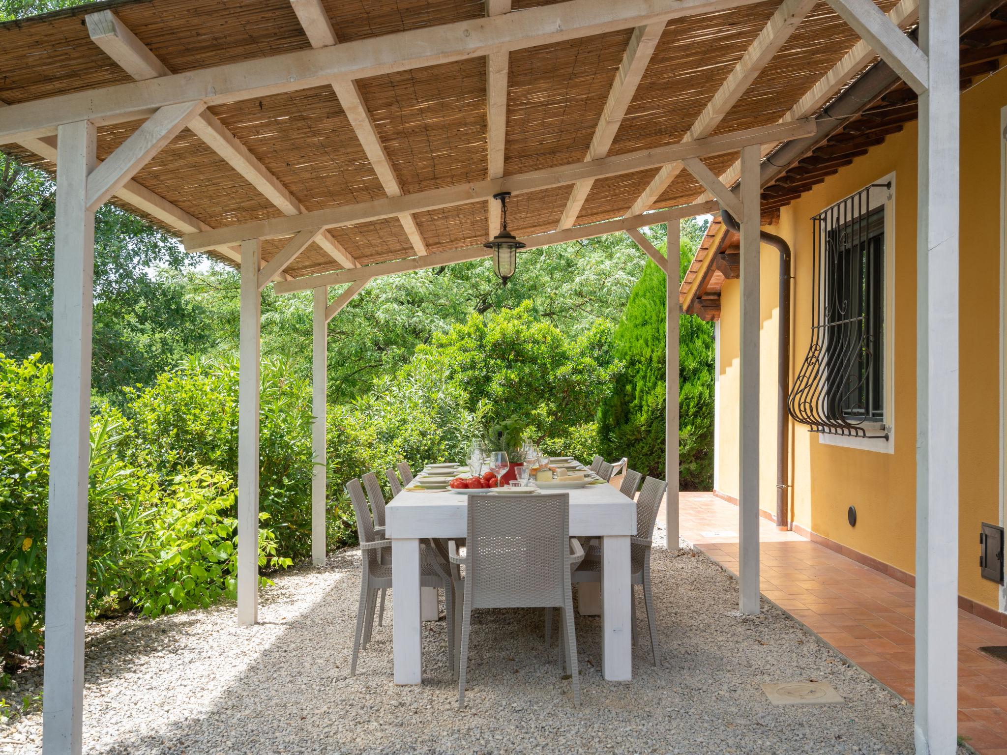 Foto 22 - Casa de 5 quartos em Montevarchi com piscina privada e jardim