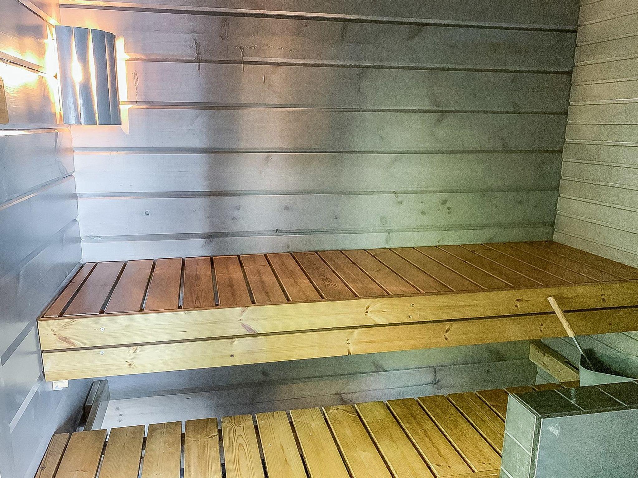 Foto 31 - Casa de 2 quartos em Ruovesi com sauna e banheira de hidromassagem