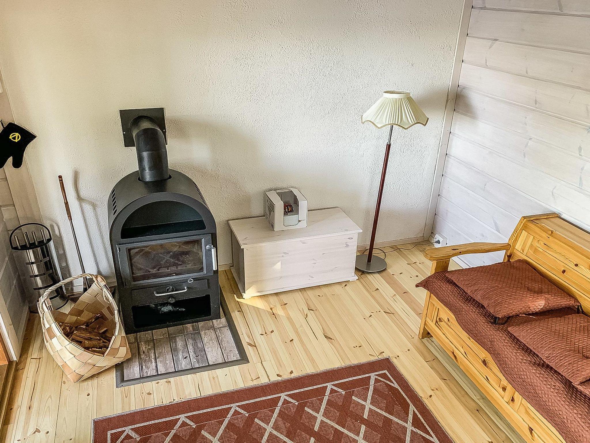 Foto 32 - Casa de 2 habitaciones en Ruovesi con sauna y bañera de hidromasaje