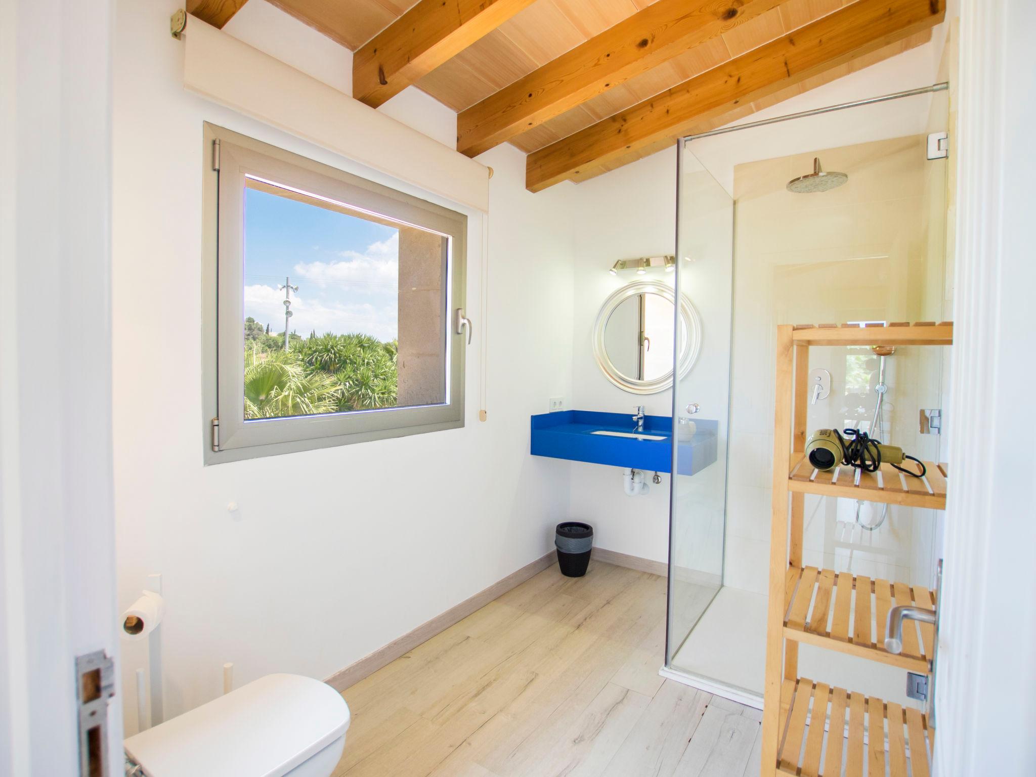 Foto 16 - Casa con 4 camere da letto a Maria de la Salut con piscina privata e vista mare