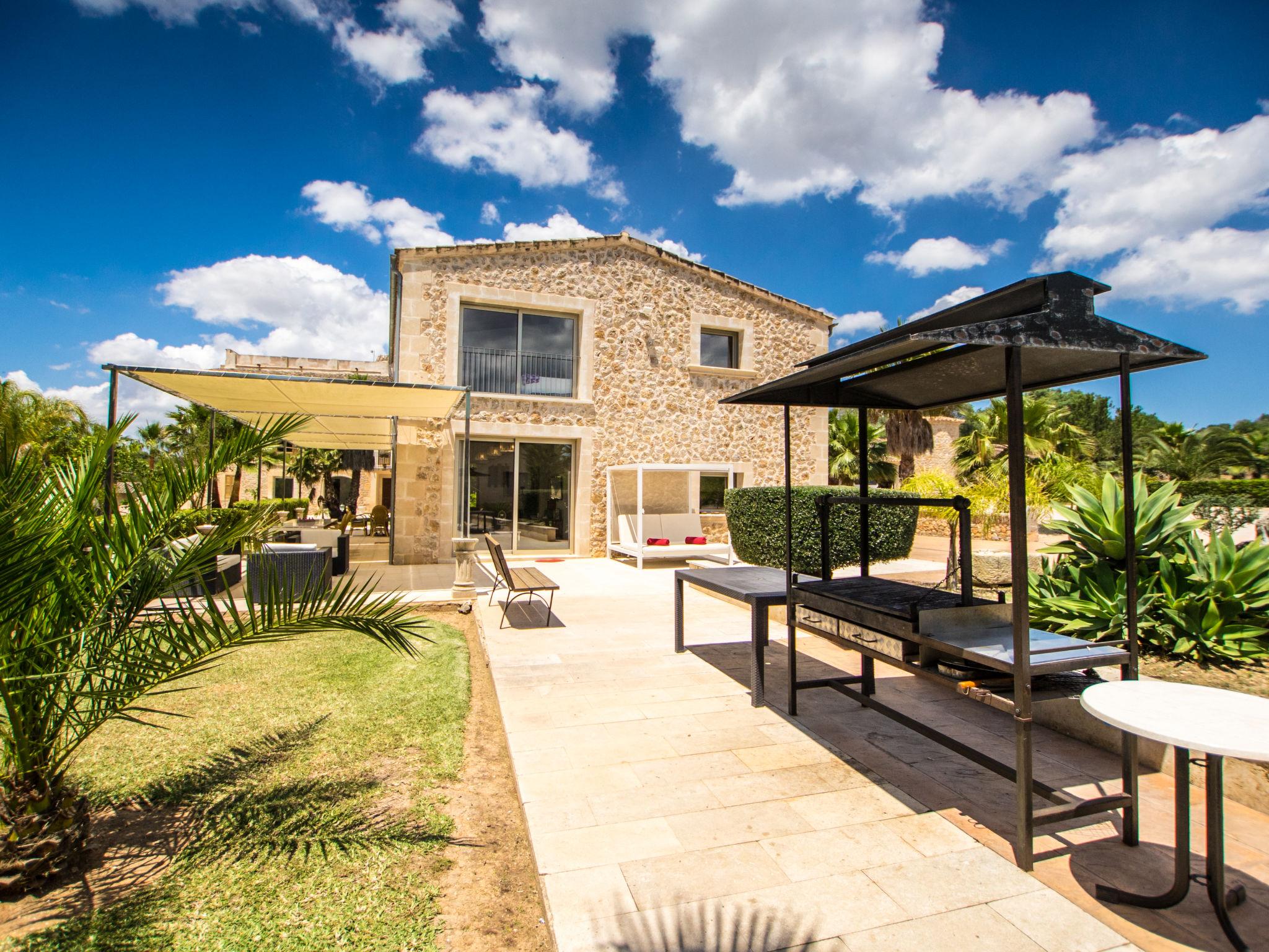 Photo 2 - Maison de 4 chambres à Maria de la Salut avec piscine privée et jardin