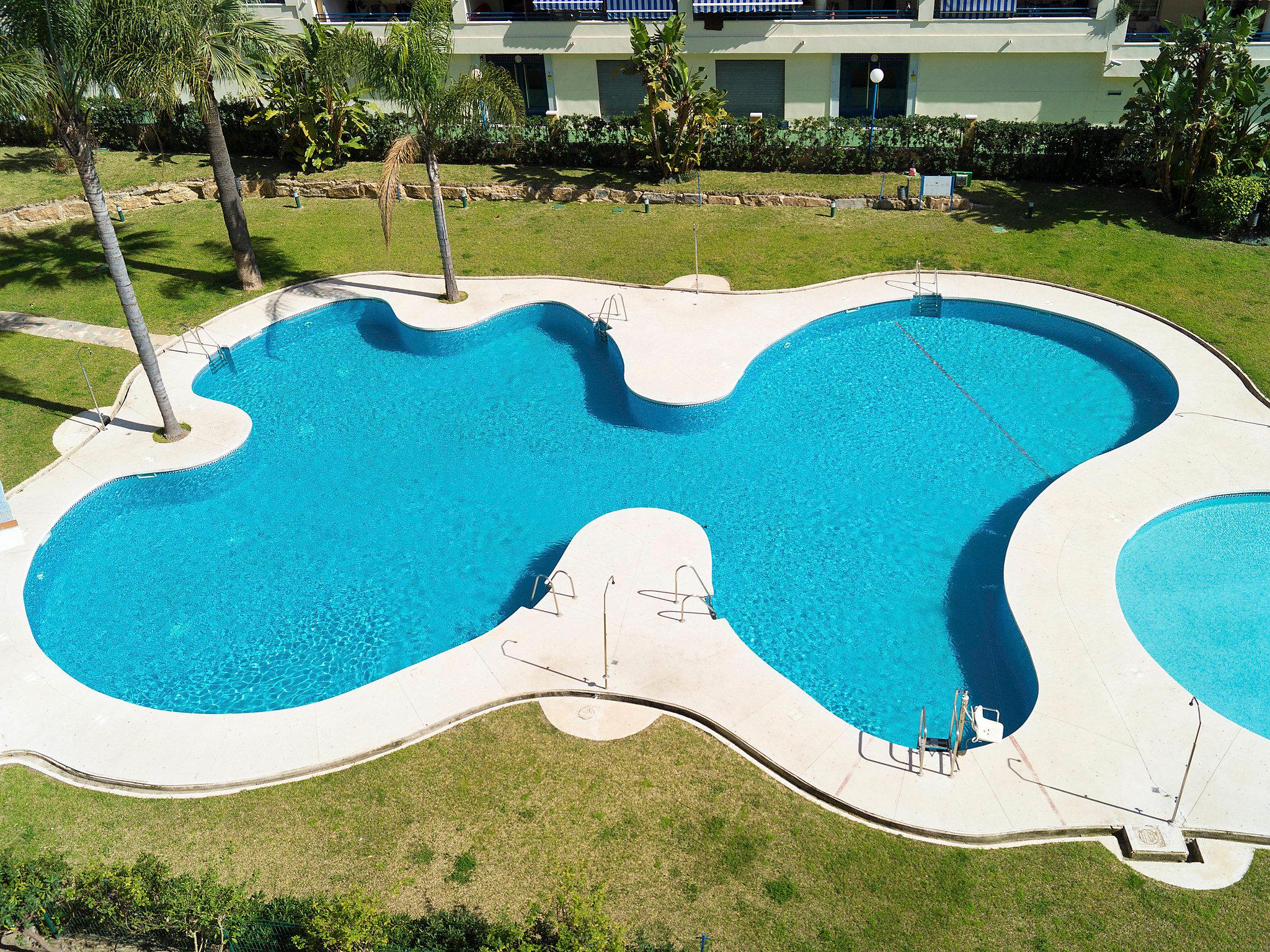 Foto 22 - Apartamento de 2 quartos em Marbella com piscina e jardim