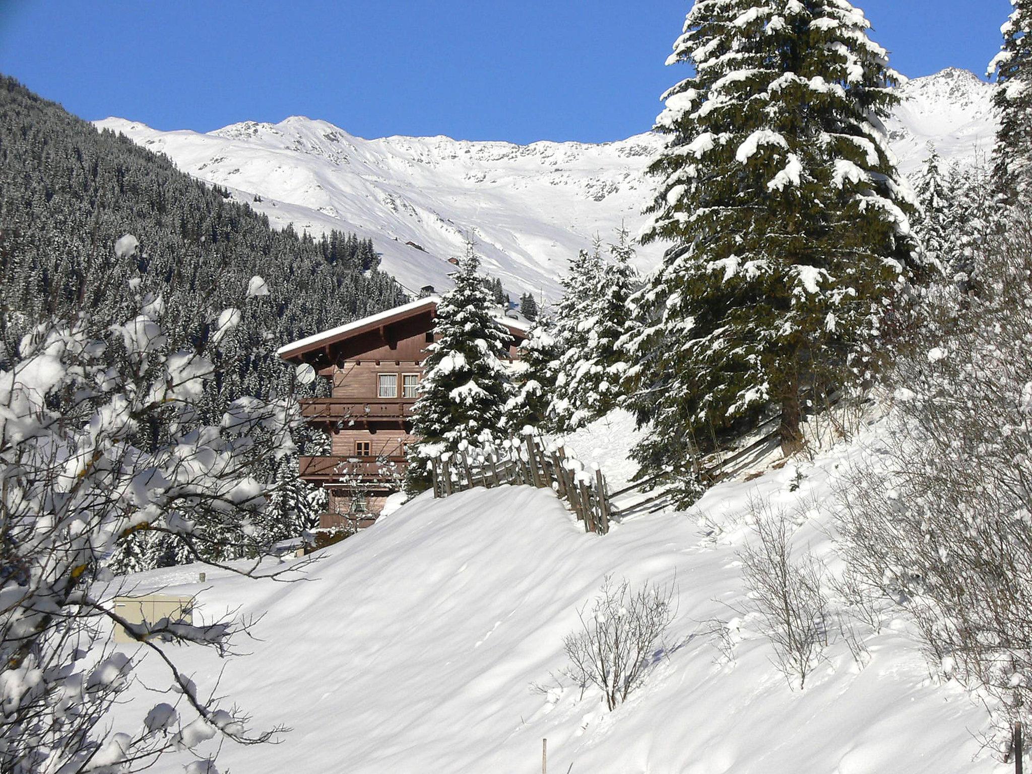 Photo 36 - Maison de 8 chambres à Tux avec jardin et vues sur la montagne