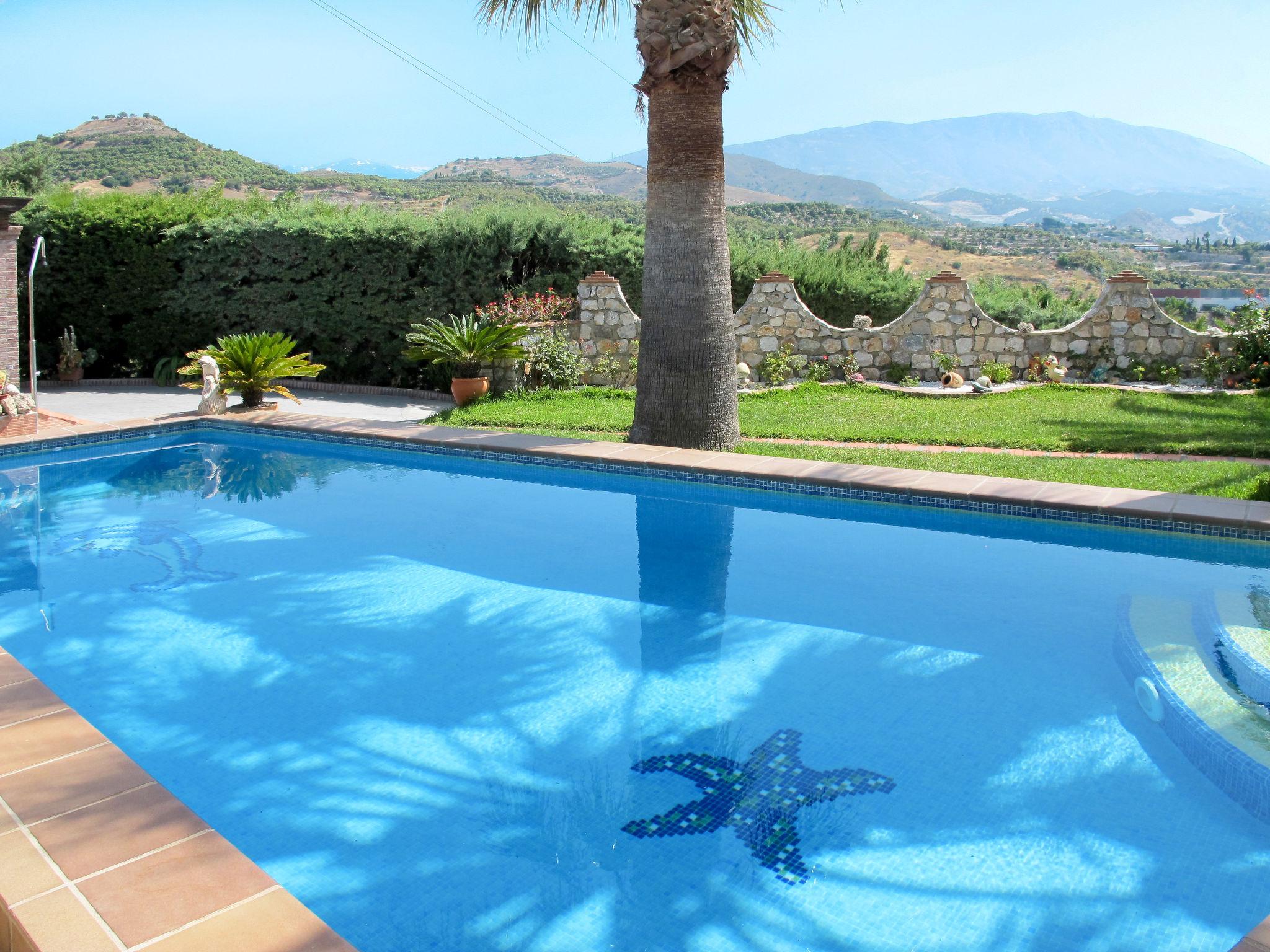 Photo 18 - 2 bedroom House in Motril with private pool and garden