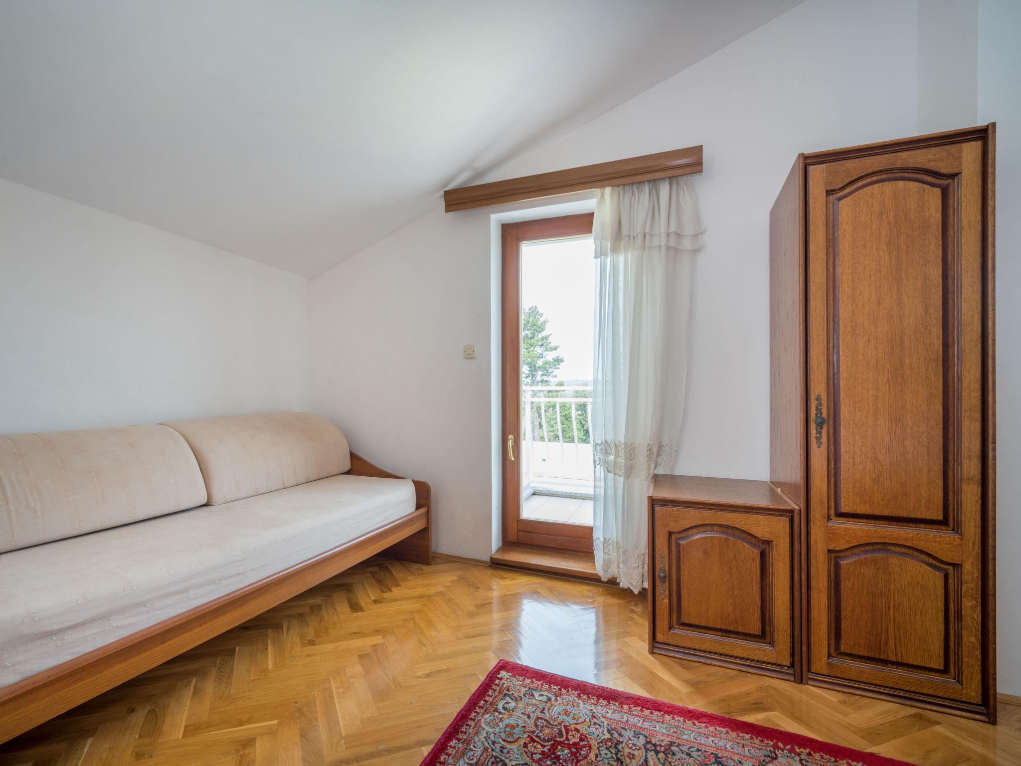 Foto 7 - Appartamento con 1 camera da letto a Crikvenica con piscina e vista mare