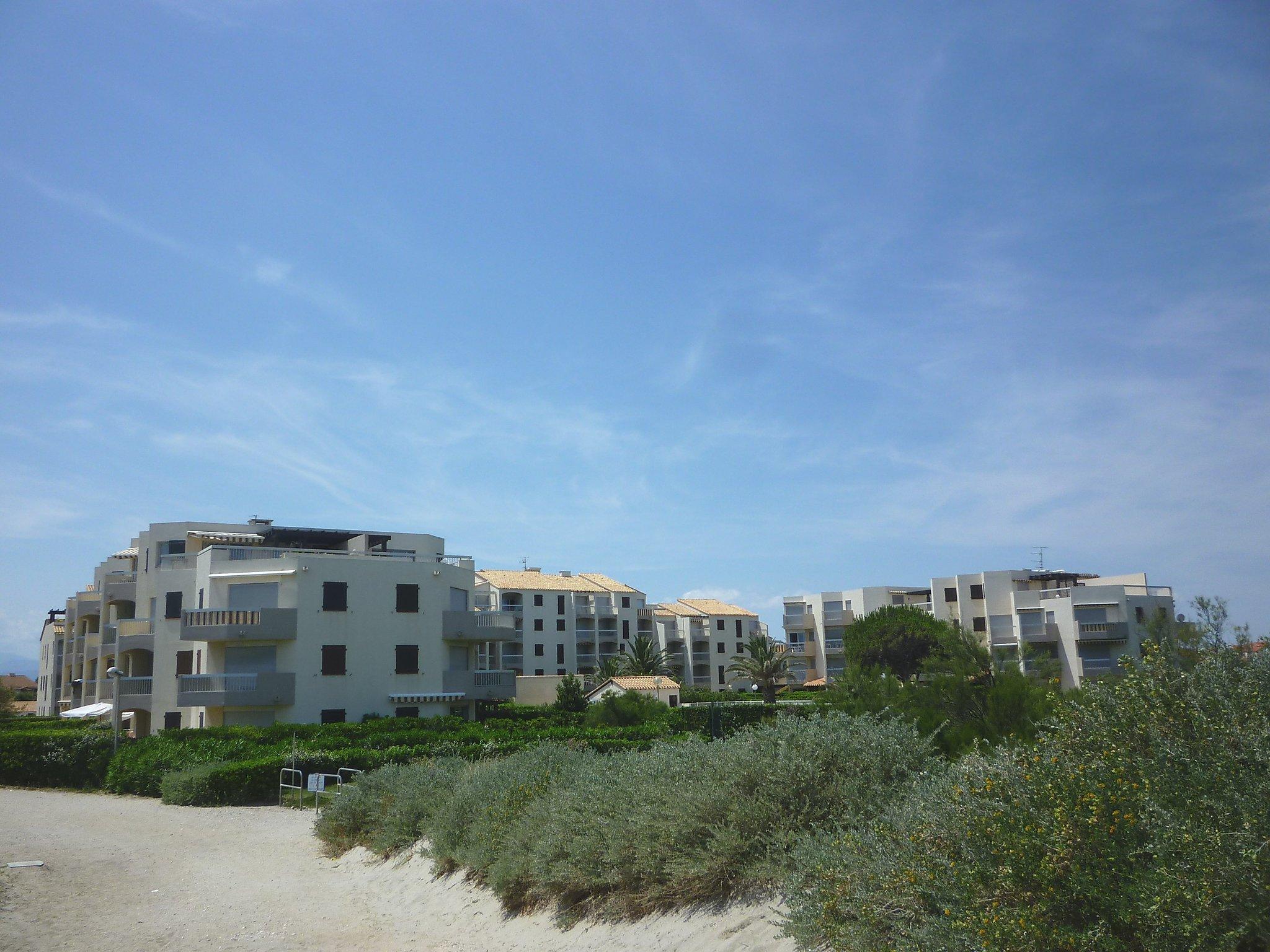 Foto 20 - Apartamento de 1 quarto em Saint-Cyprien com piscina e vistas do mar