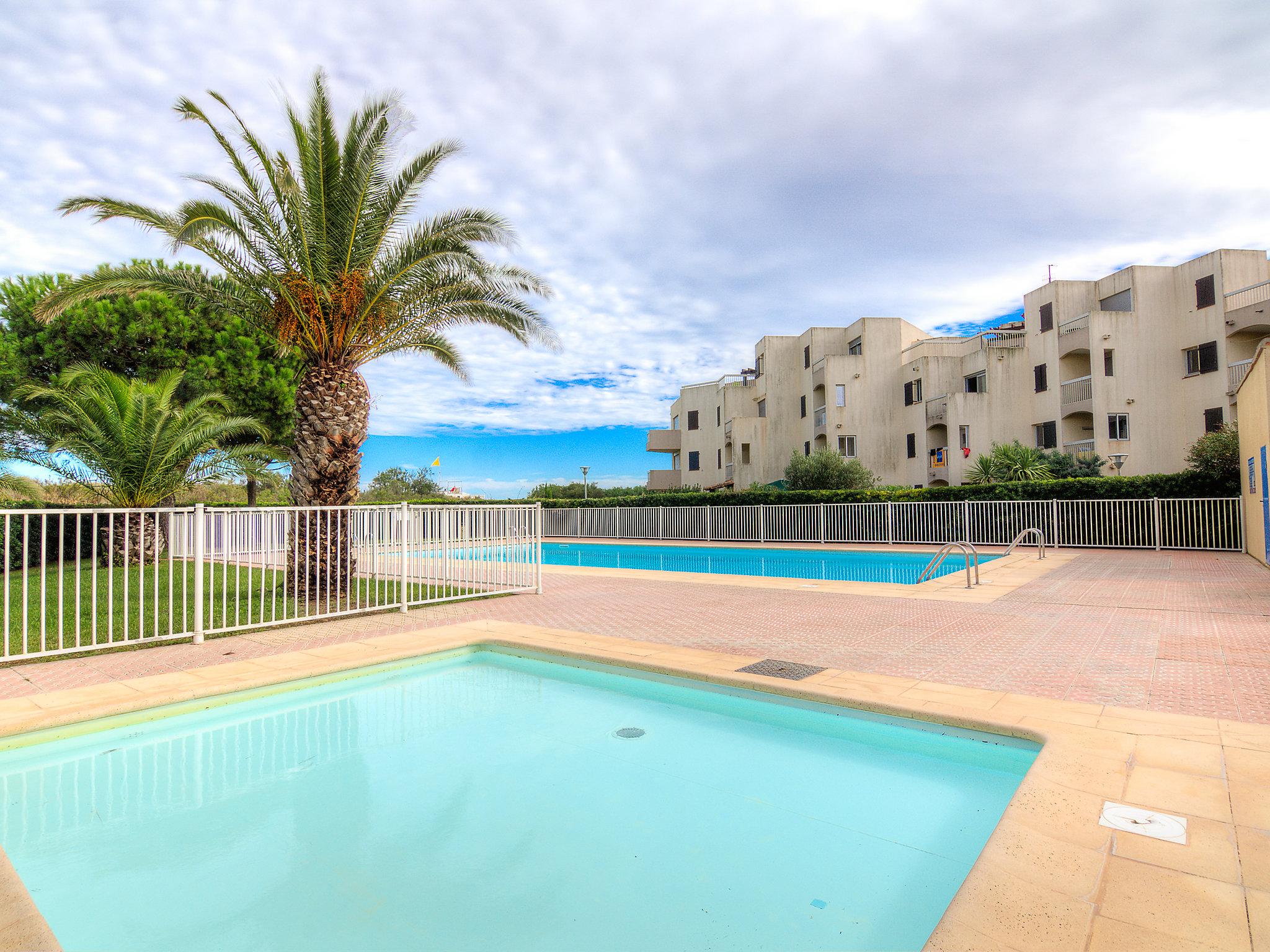 Foto 17 - Apartment mit 1 Schlafzimmer in Saint-Cyprien mit schwimmbad und blick aufs meer