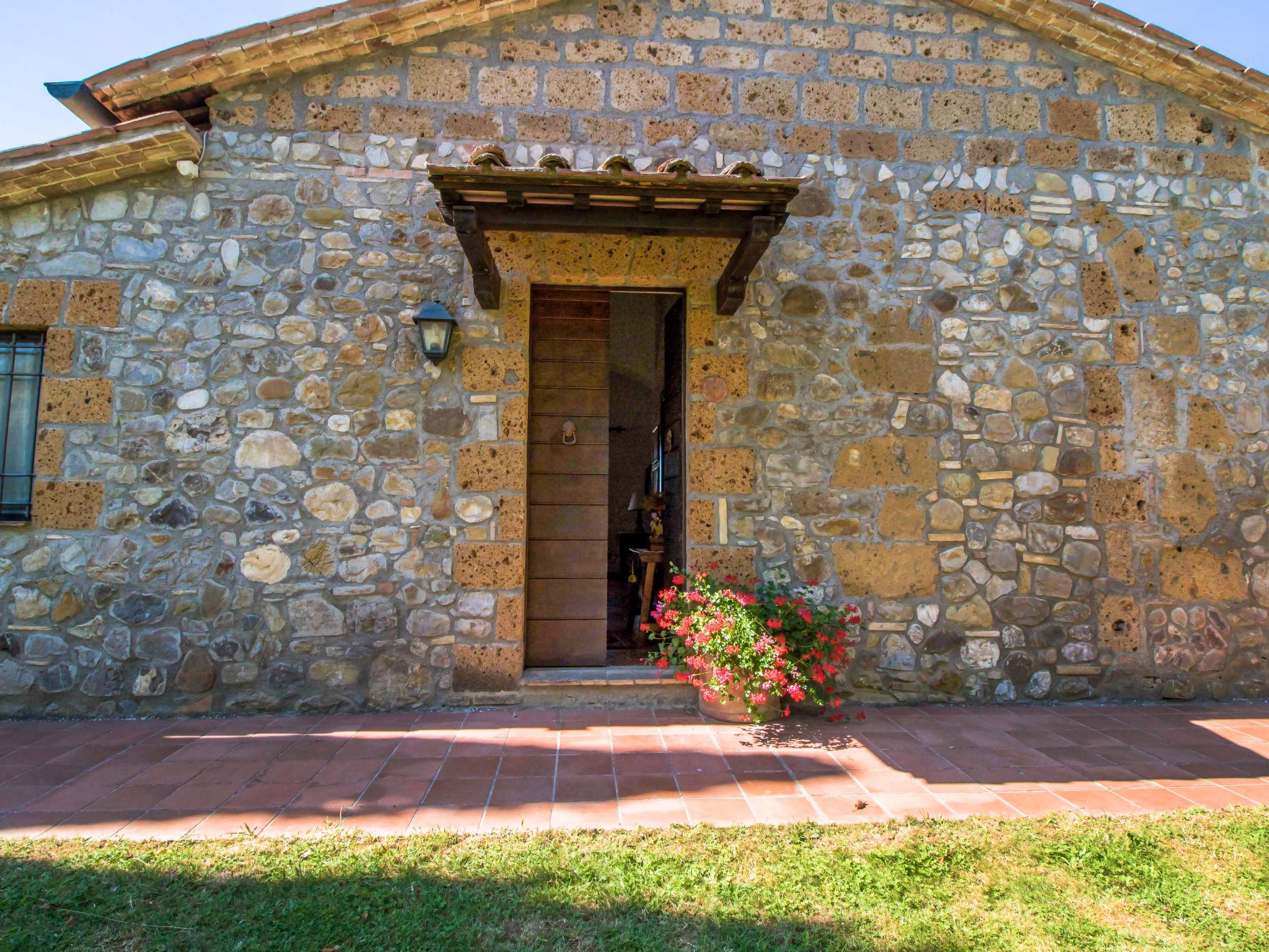 Foto 31 - Casa con 3 camere da letto a Proceno con piscina privata e giardino