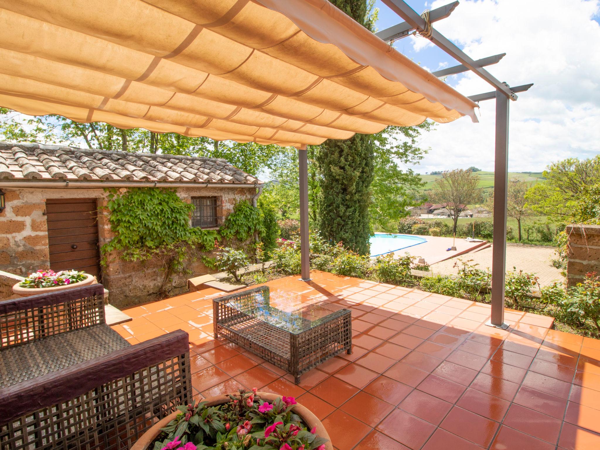 Photo 3 - Maison de 3 chambres à Proceno avec piscine privée et jardin