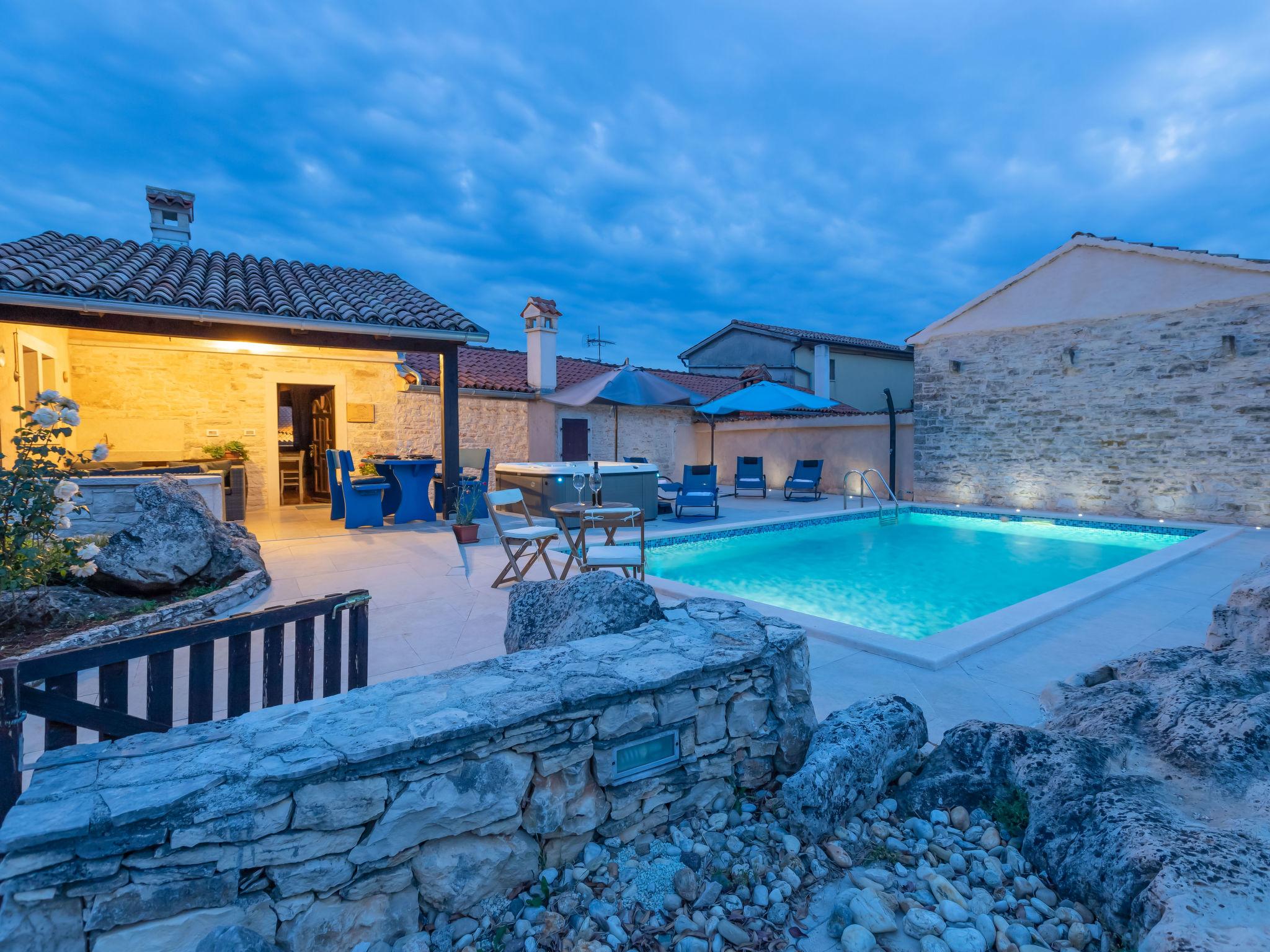 Foto 23 - Apartamento de 2 quartos em Sveti Petar u Šumi com piscina privada e vistas do mar