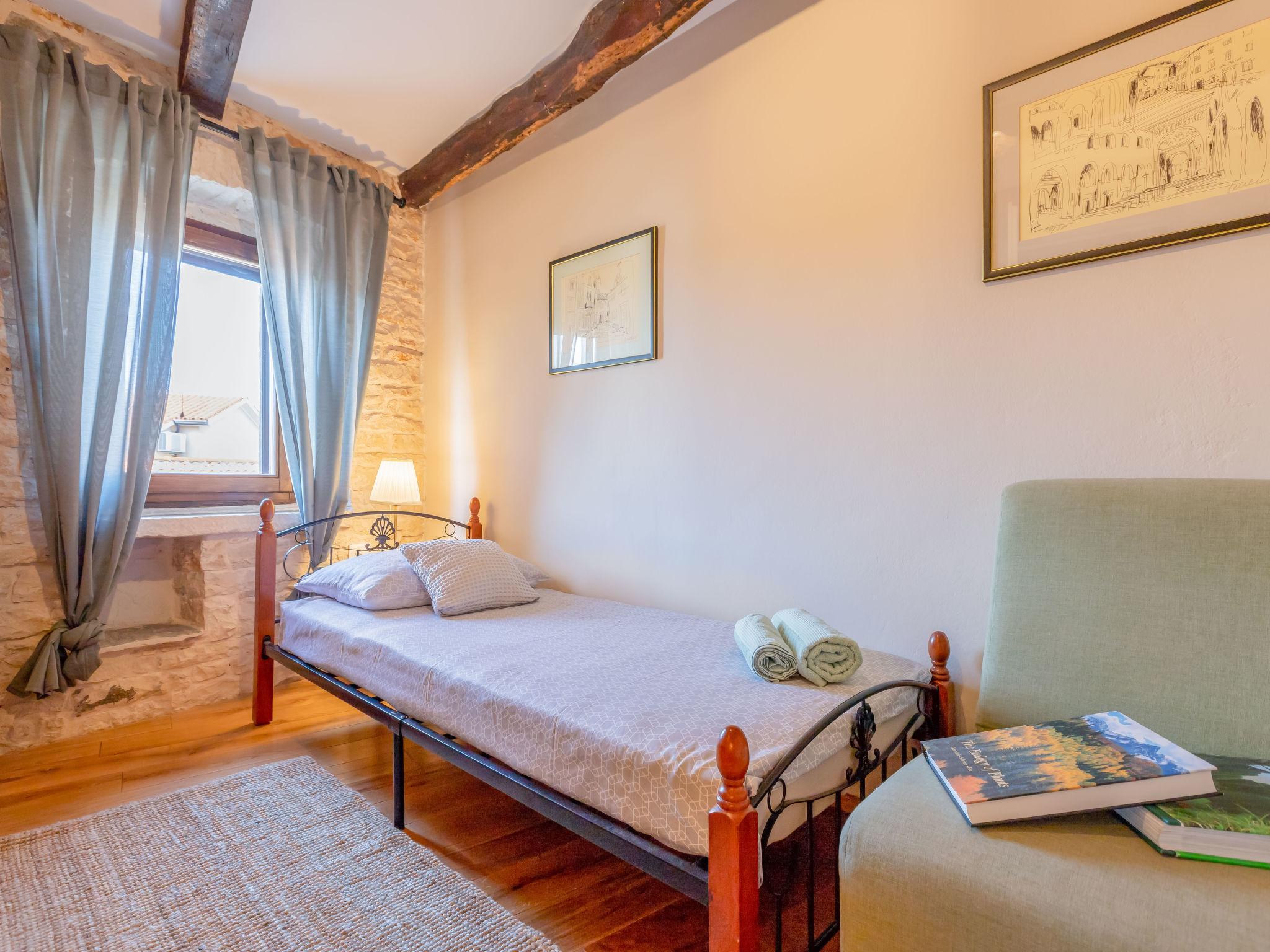Foto 20 - Appartamento con 2 camere da letto a Sveti Petar u Šumi con piscina privata e vista mare
