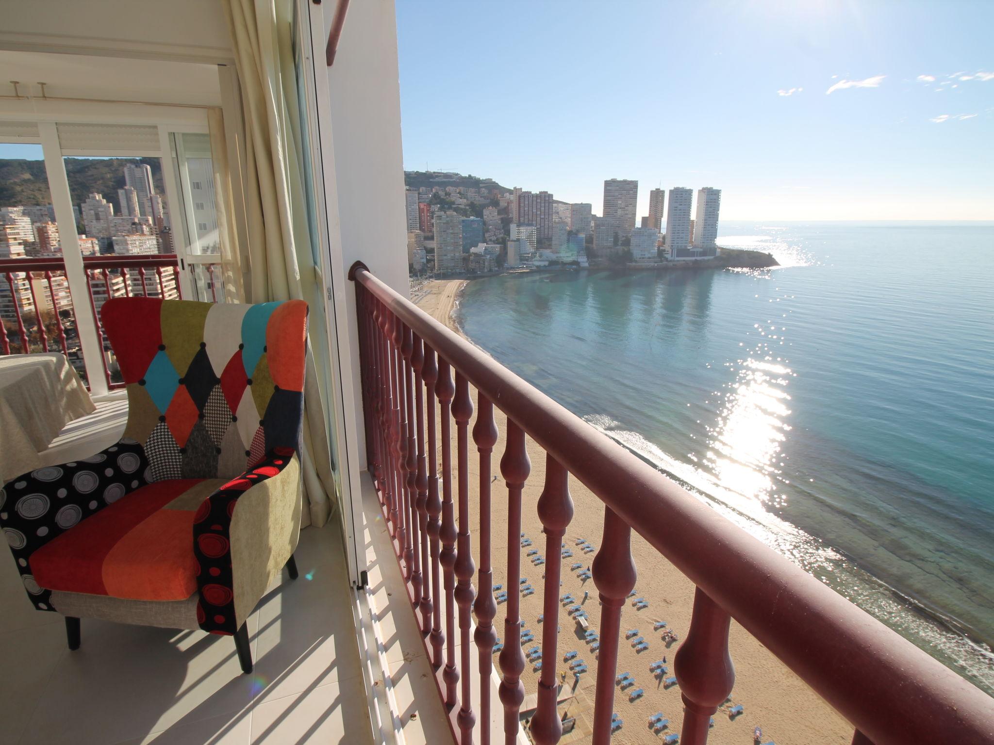 Foto 8 - Apartamento de 2 quartos em Benidorm com piscina privada e vistas do mar