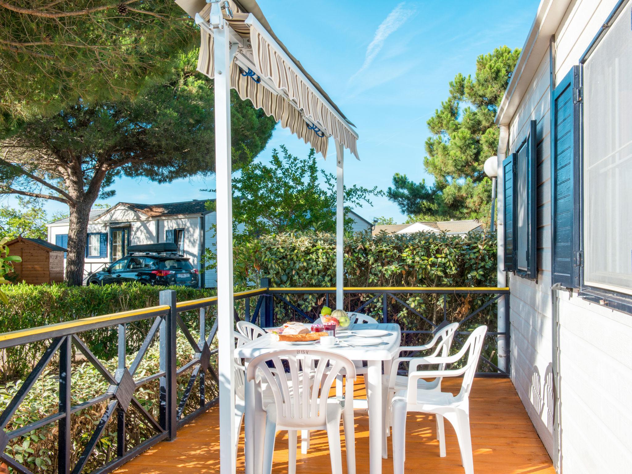 Foto 3 - Casa con 2 camere da letto a Vendres con piscina e vista mare