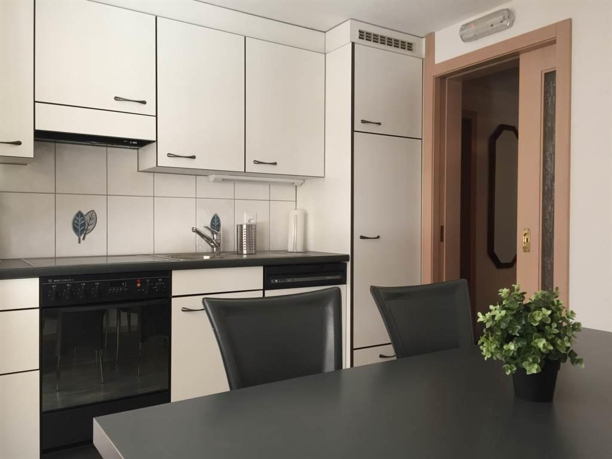 Foto 5 - Apartamento de 1 quarto em Saas-Almagell com jardim e sauna