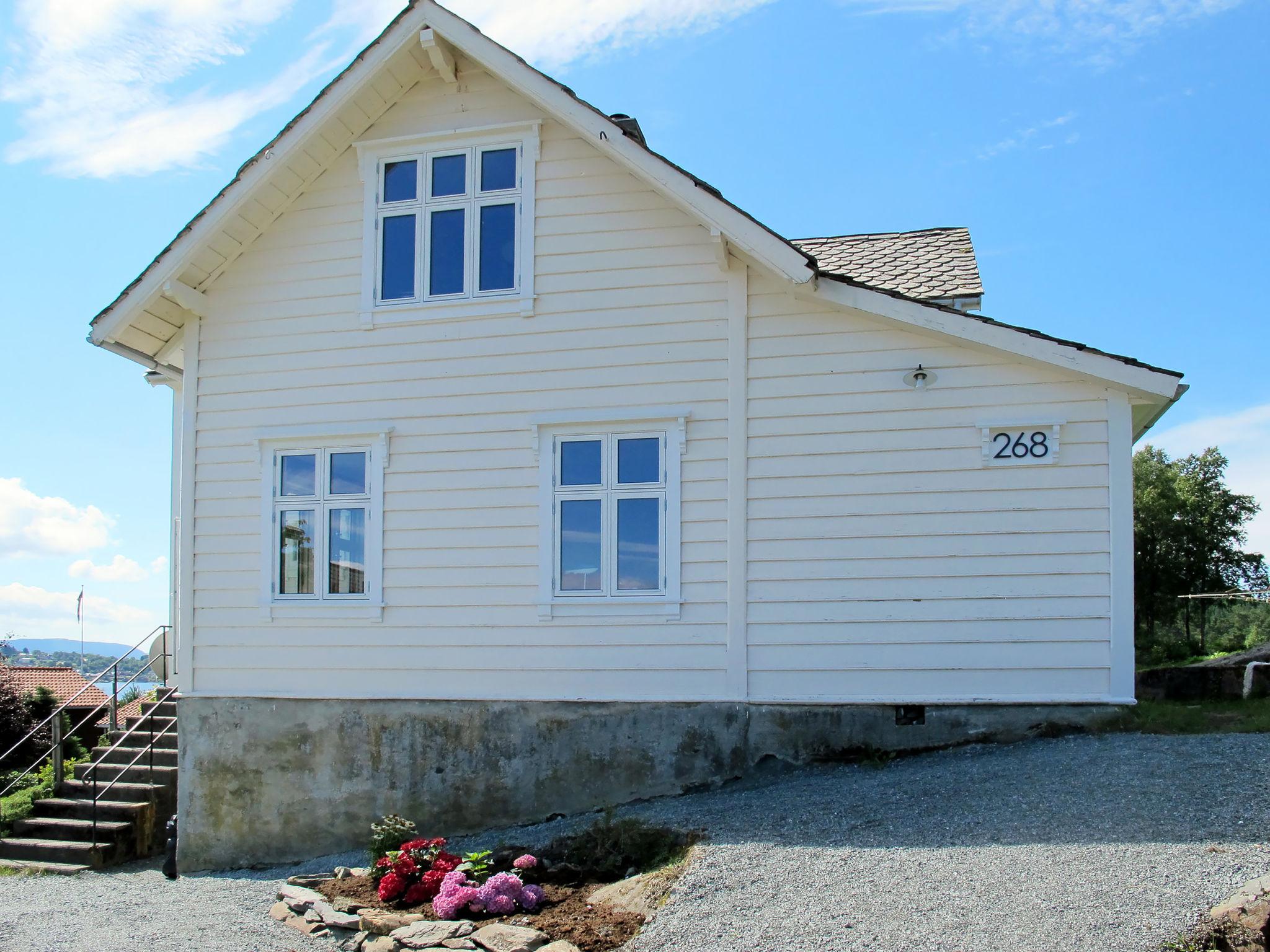 Foto 27 - Haus mit 4 Schlafzimmern in Hagavik mit garten