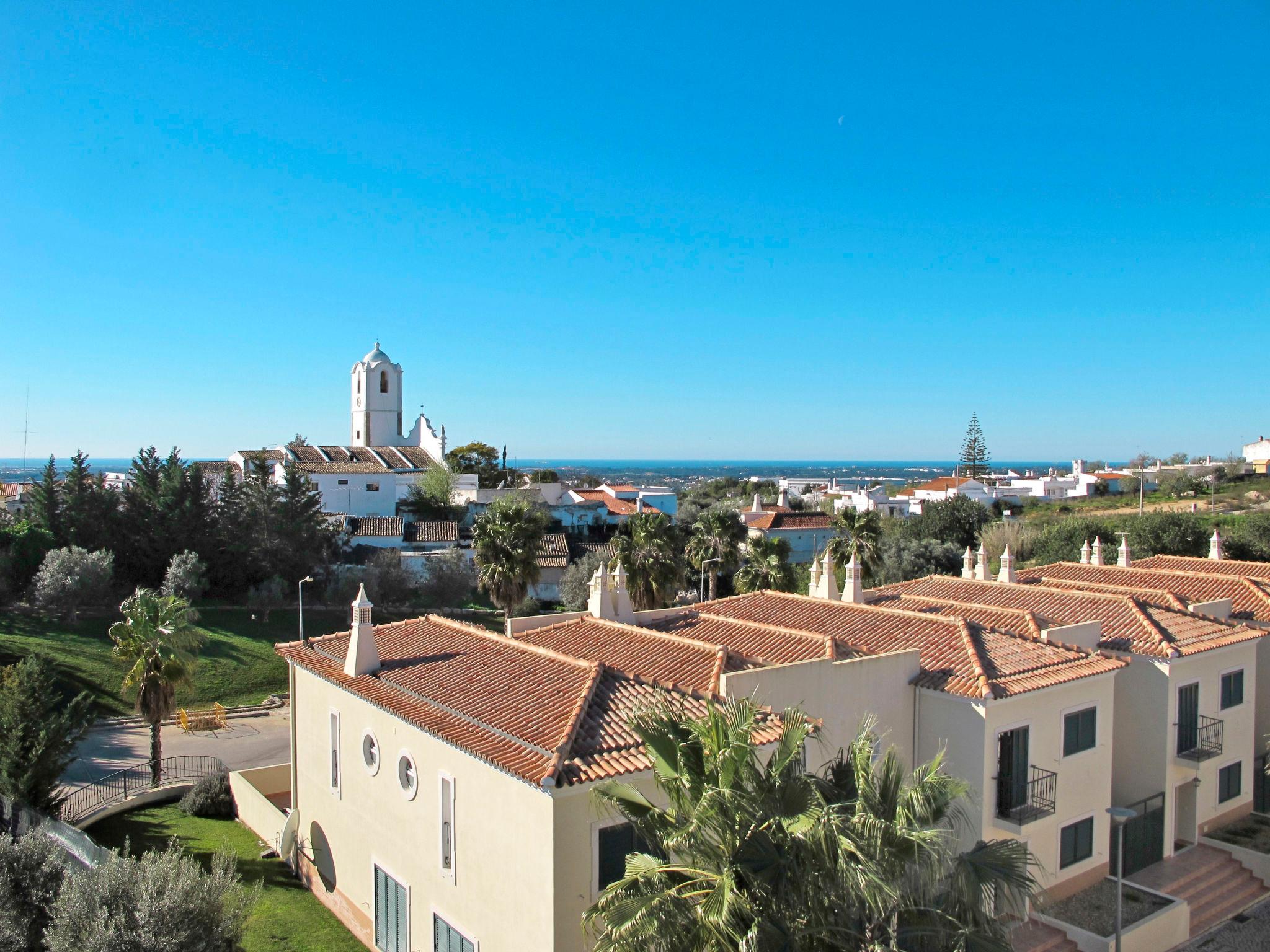 Foto 21 - Casa de 4 quartos em Faro com piscina privada e vistas do mar