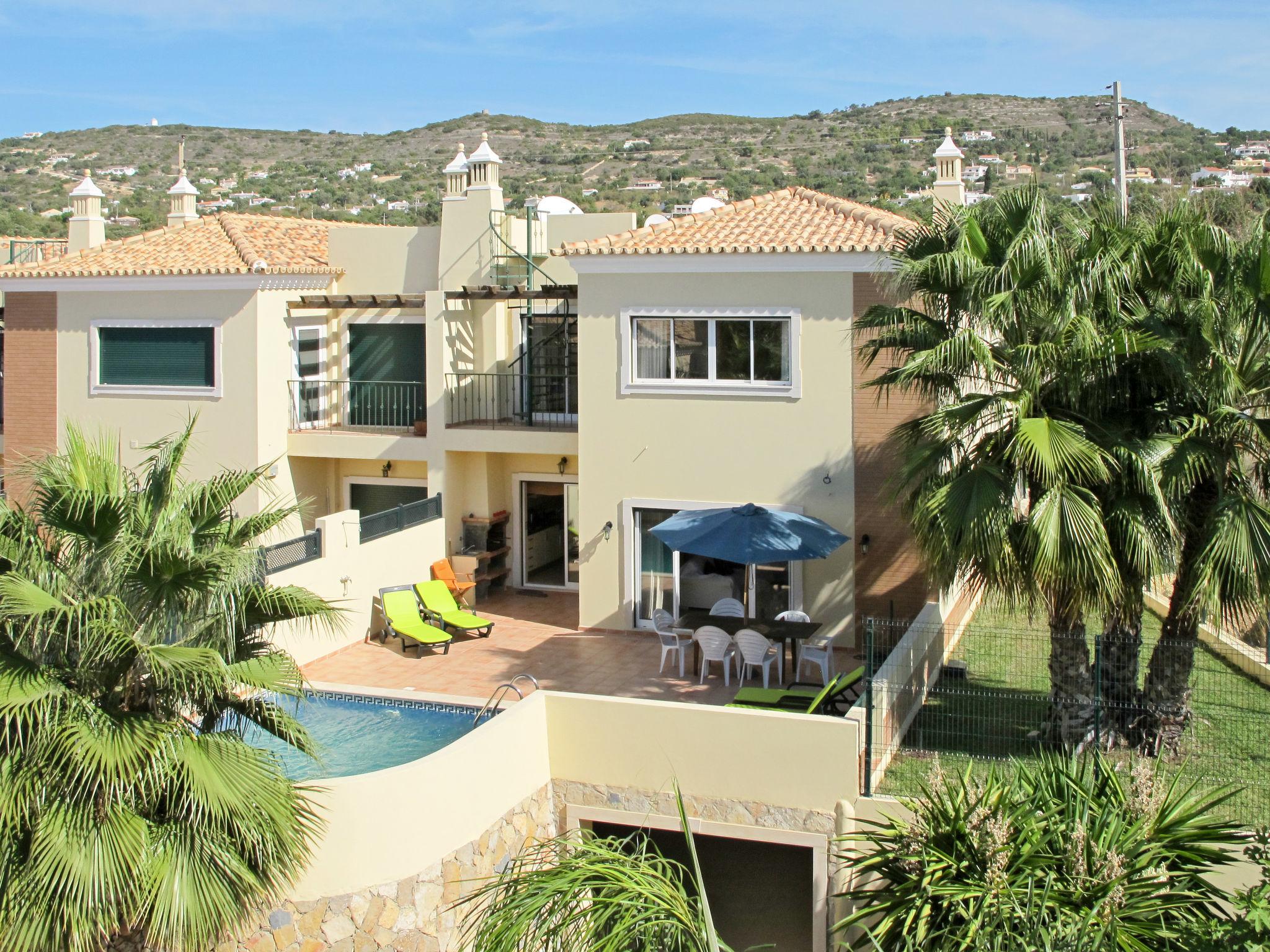 Foto 1 - Casa de 4 quartos em Faro com piscina privada e vistas do mar