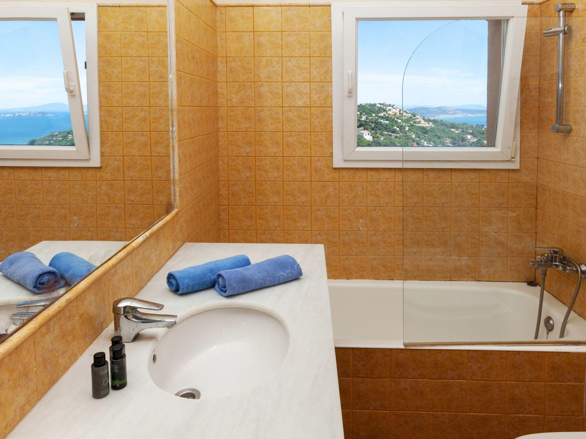 Photo 12 - Maison de 3 chambres à Begur avec piscine et vues à la mer