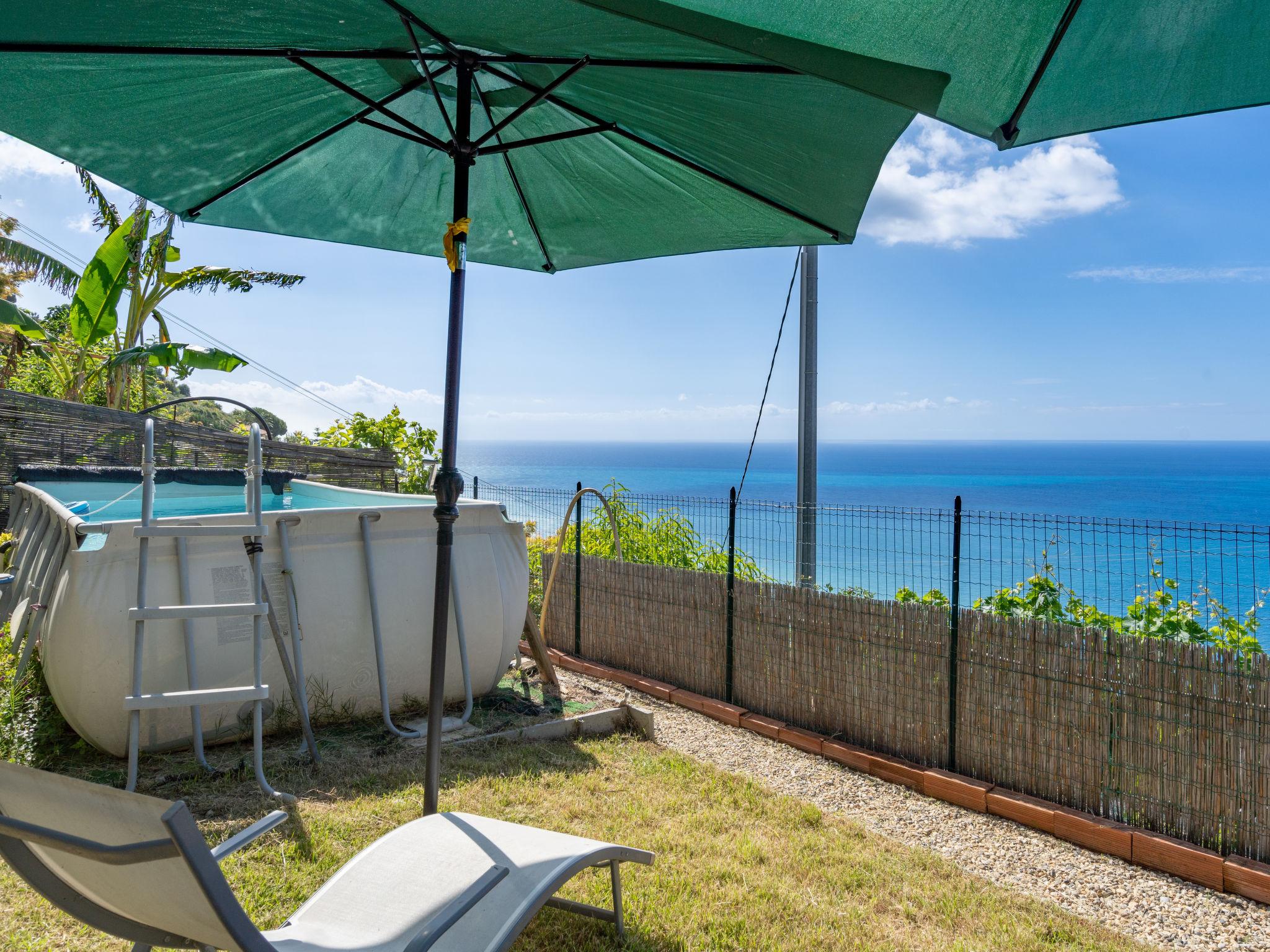 Photo 3 - Appartement de 2 chambres à Vintimille avec piscine privée et vues à la mer