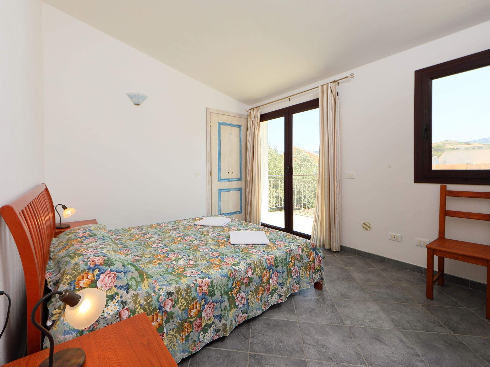 Foto 9 - Apartment mit 1 Schlafzimmer in Valledoria mit terrasse und blick aufs meer