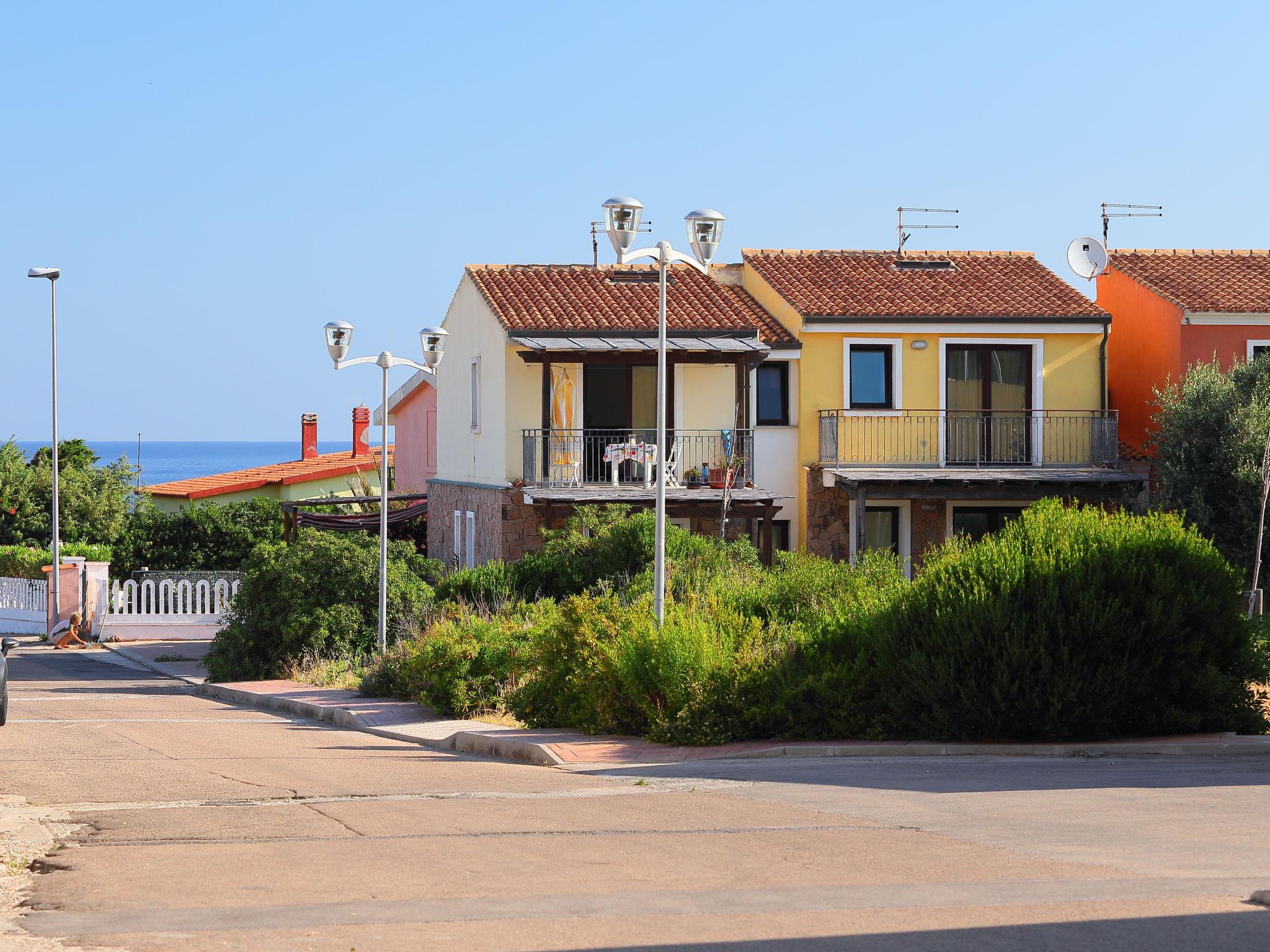 Foto 1 - Apartamento de 1 quarto em Valledoria com terraço e vistas do mar