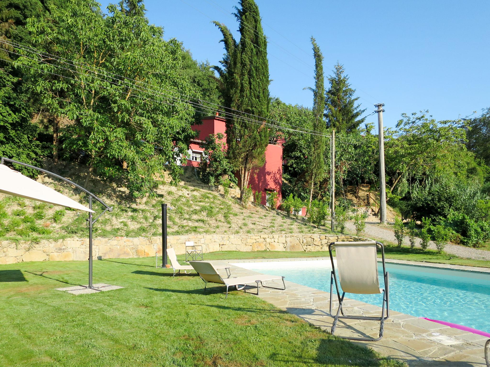 Foto 31 - Casa de 2 habitaciones en Montevarchi con piscina privada y jardín