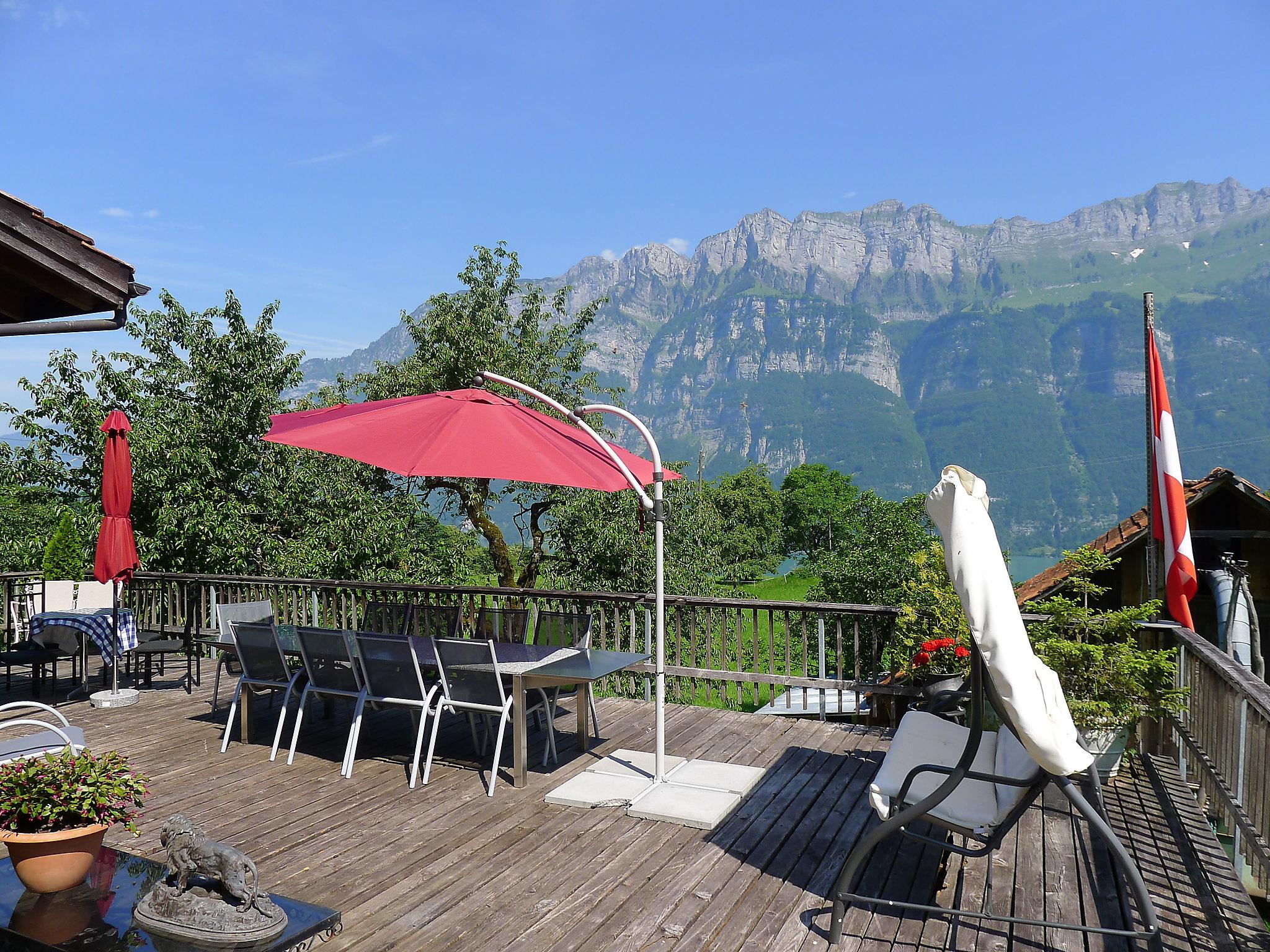 Photo 2 - 1 bedroom Apartment in Quarten with garden and mountain view