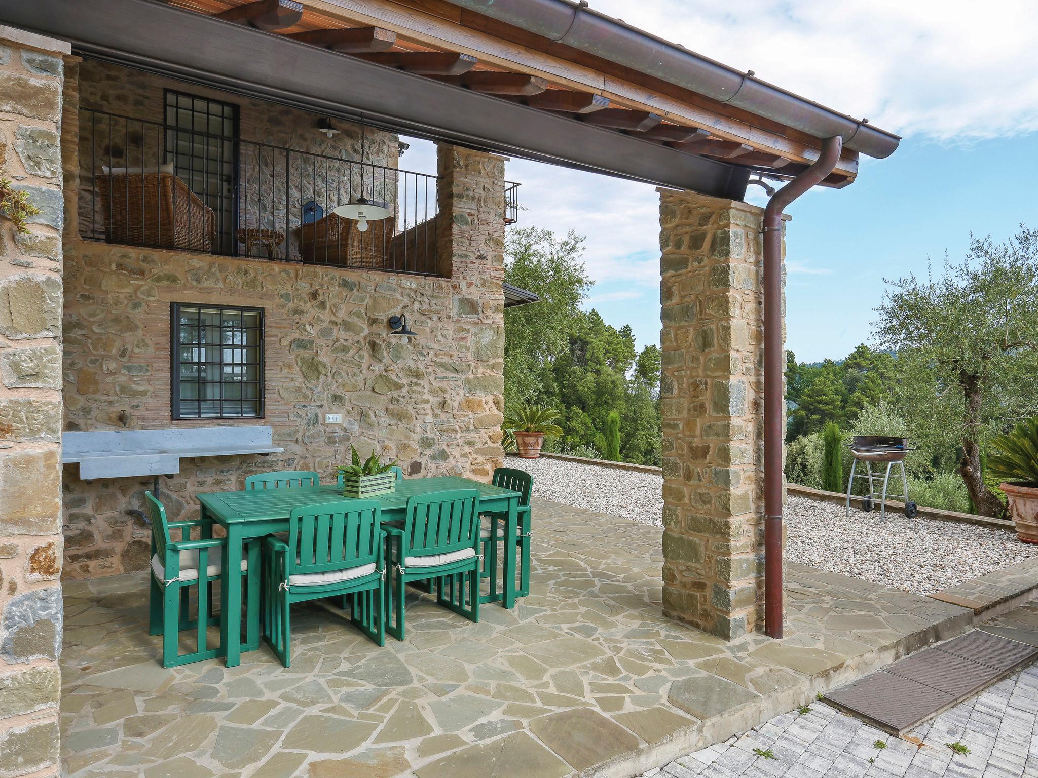 Photo 19 - 2 bedroom House in Pescaglia with swimming pool and garden