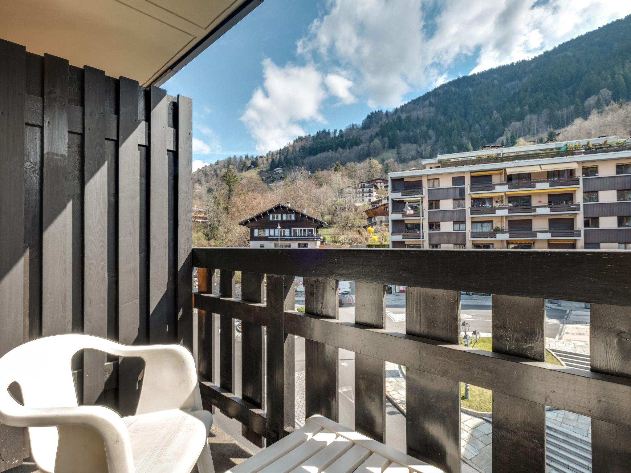 Foto 1 - Appartamento con 1 camera da letto a Saint-Gervais-les-Bains con vista sulle montagne