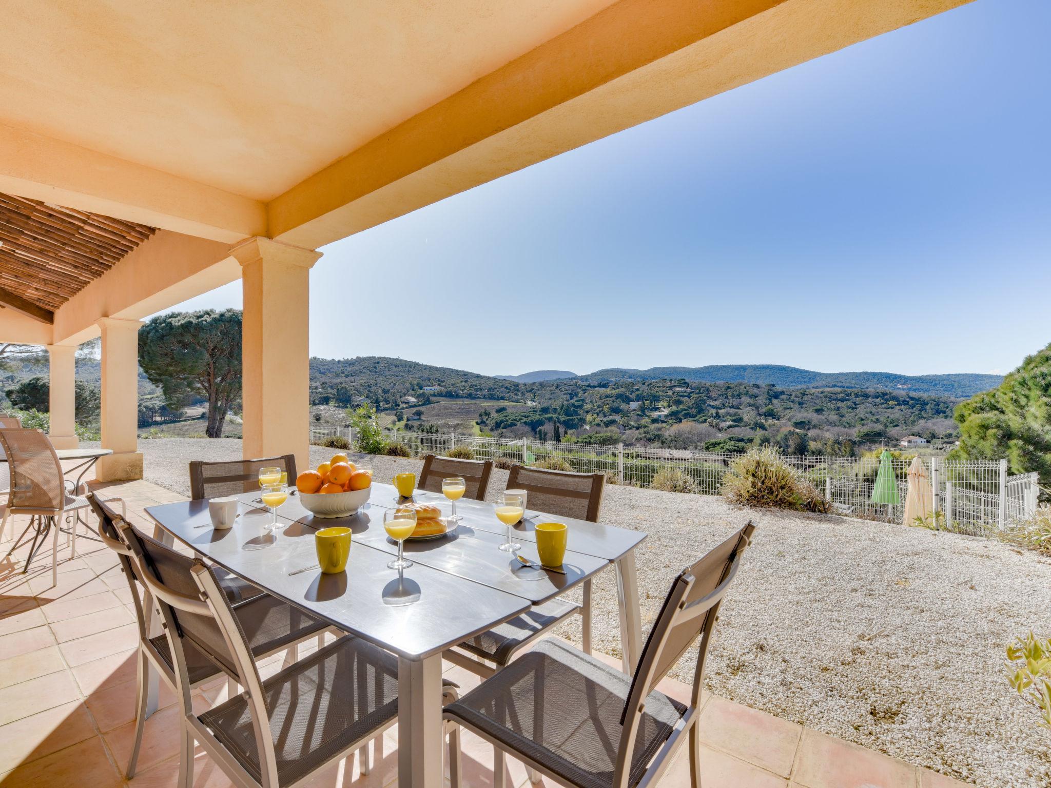 Photo 3 - Maison de 3 chambres à La Croix-Valmer avec piscine privée et vues à la mer