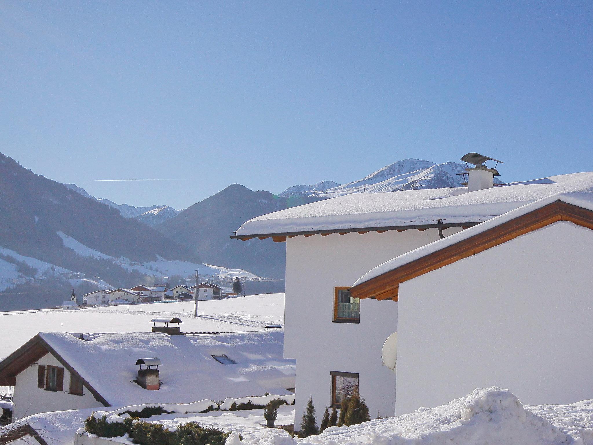 Photo 37 - Appartement de 2 chambres à Oberperfuss avec jardin et vues sur la montagne