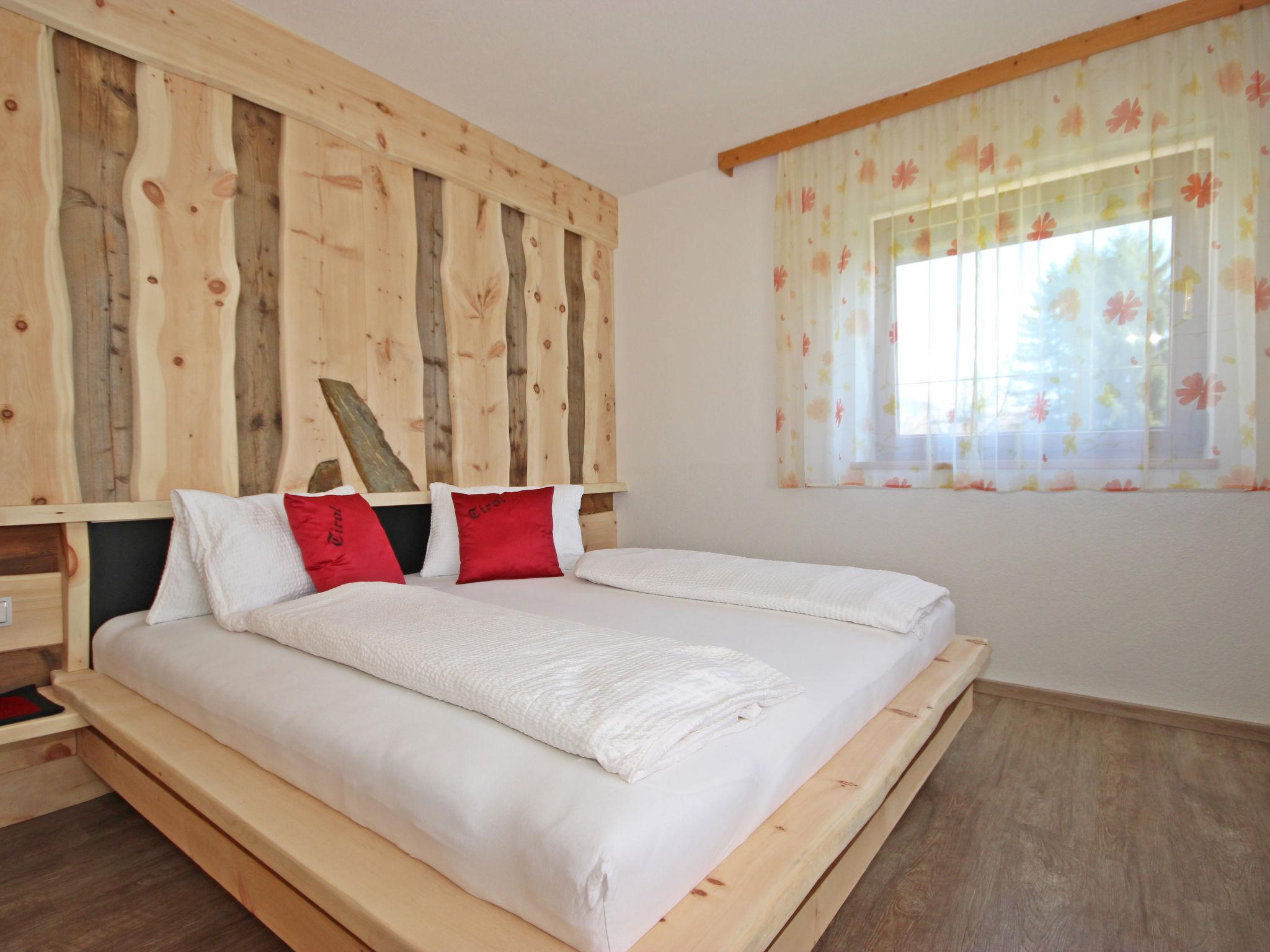 Foto 4 - Appartamento con 2 camere da letto a Oberperfuss con giardino e vista sulle montagne