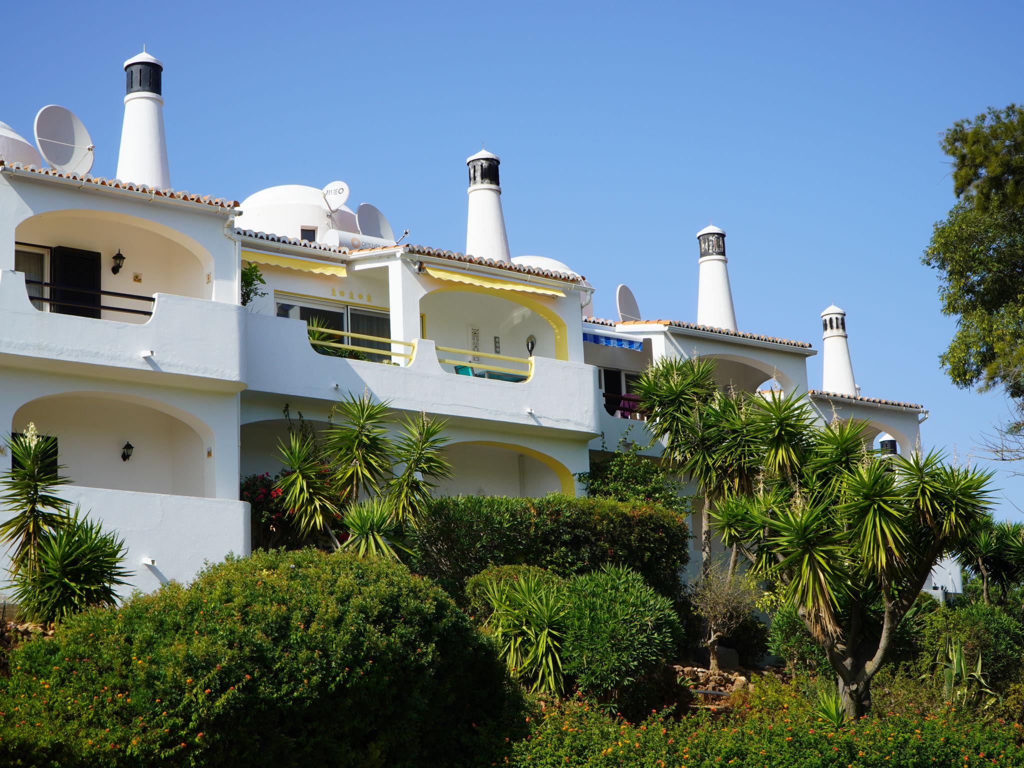 Foto 19 - Haus mit 2 Schlafzimmern in Lagoa mit schwimmbad und blick aufs meer